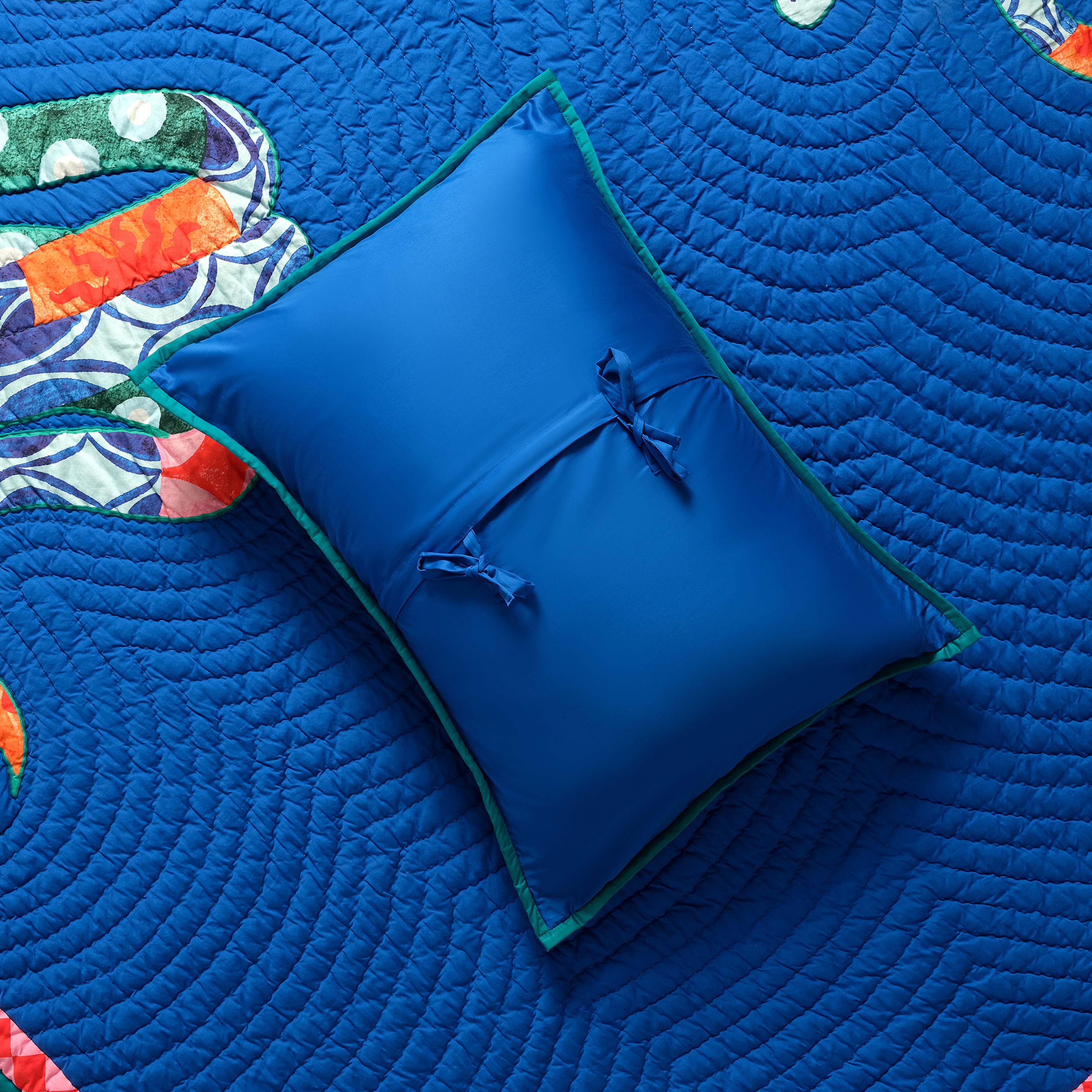 Uttar Kapitoneli 300 Tc Çift Kişilik Pamuk Saten Yatak Örtüsü Seti 240x260 Cm Koyu Mavi