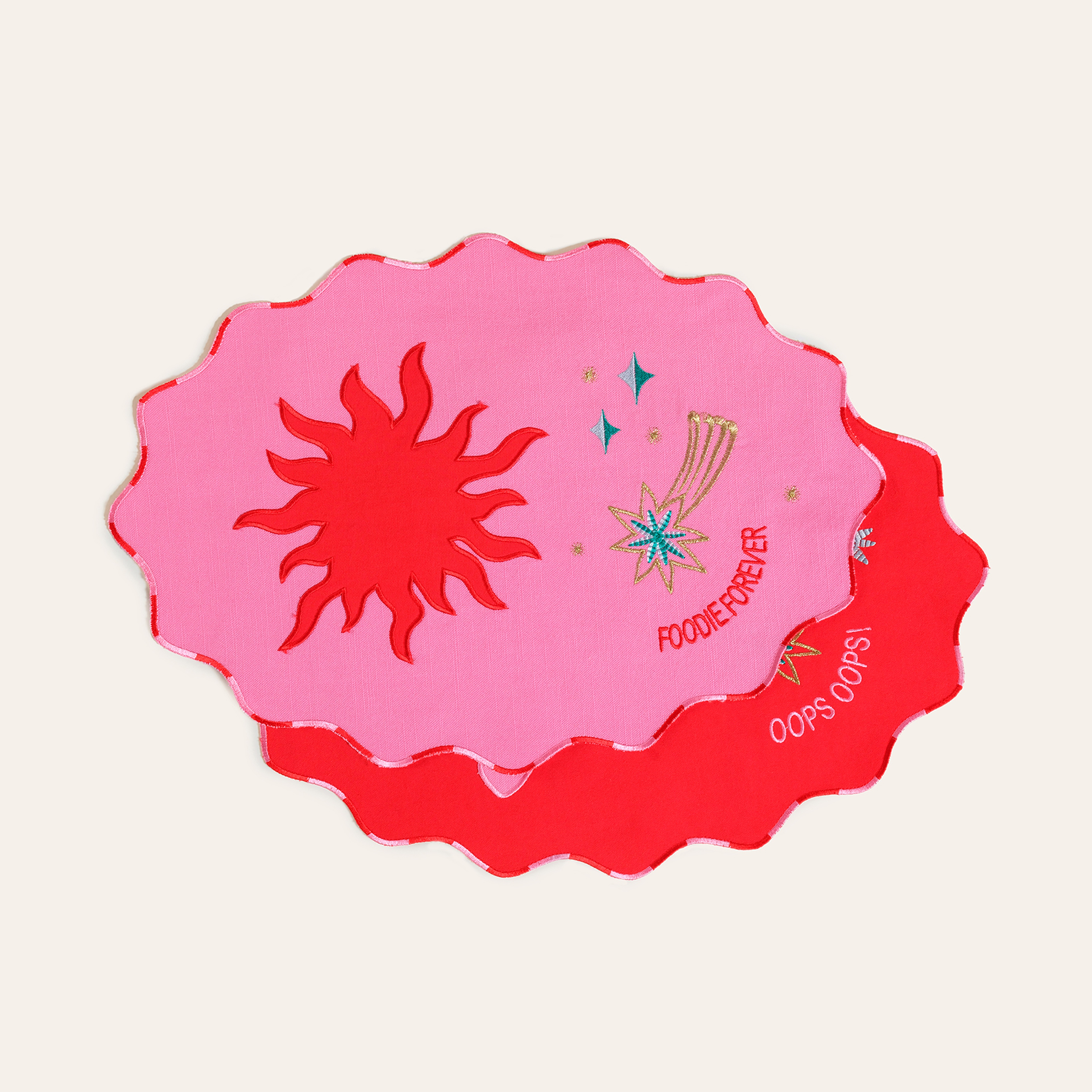 Nilüfer Dijital Baskılı Nakışlı Pamuk Amerikan Servis 35x50 Cm Pembe - Kırmızı