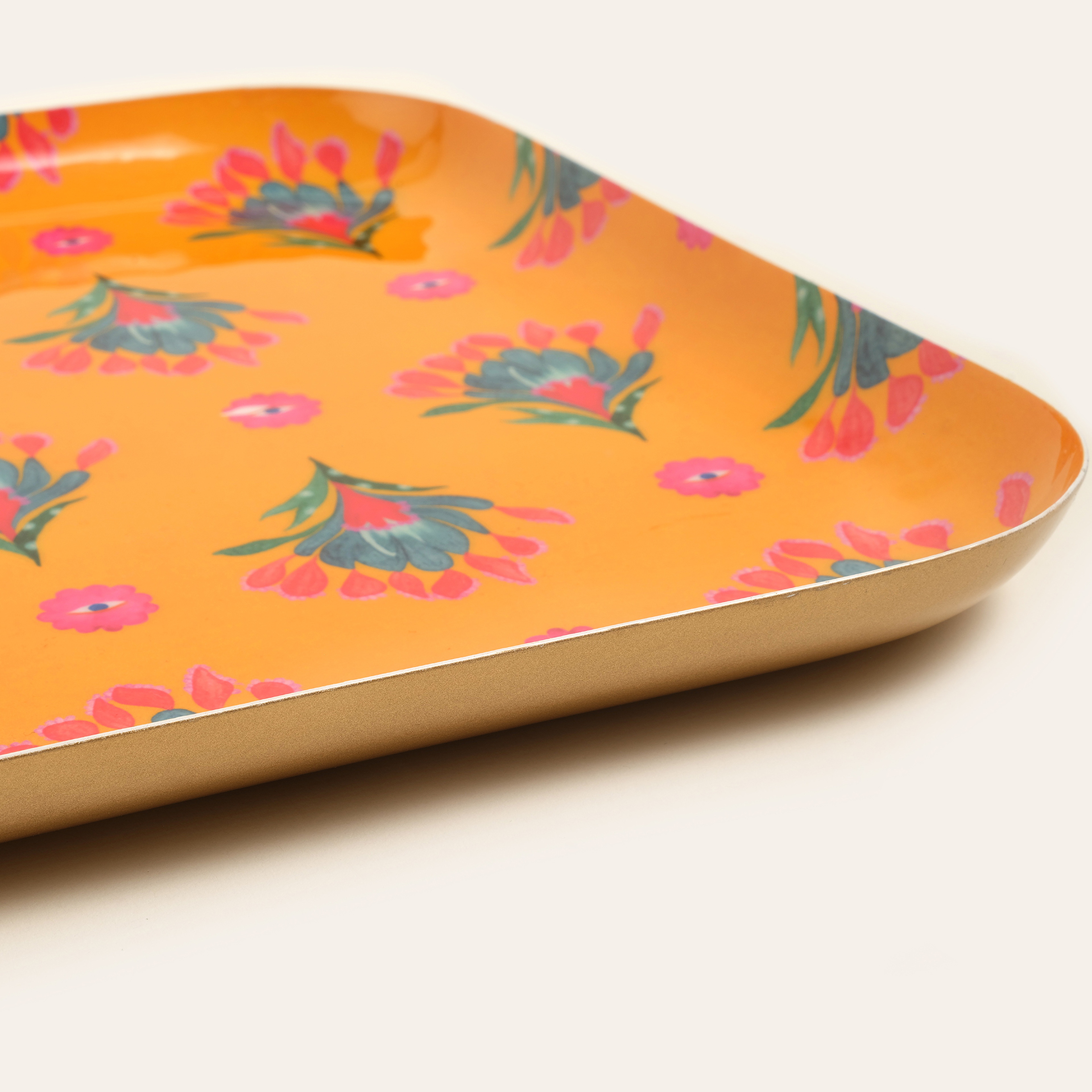 Nanpur Metal Dekoratif Tepsi 26x26x2 Cm Sarı