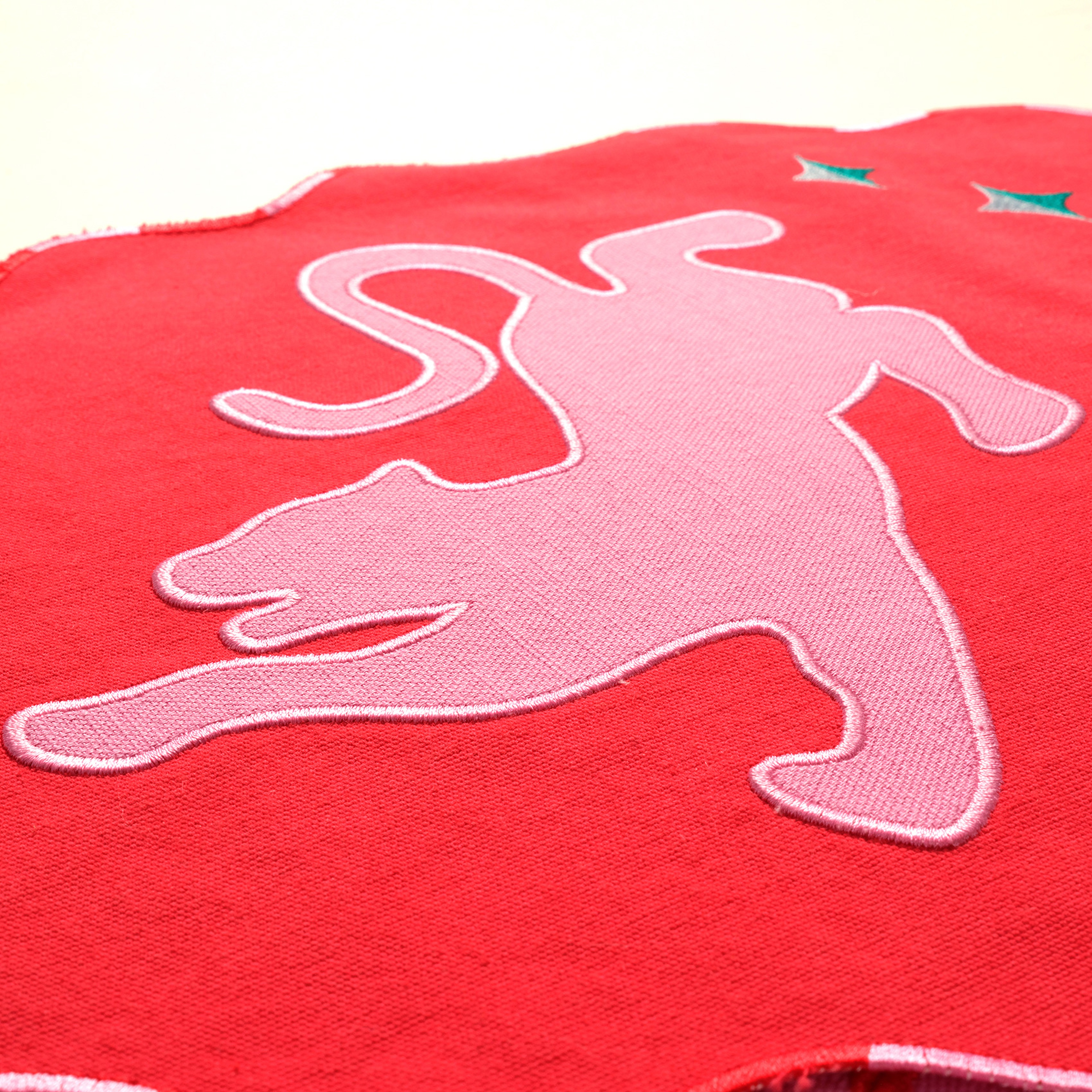 Nilüfer Dijital Baskılı Nakışlı Pamuk Amerikan Servis 35x50 Cm Pembe - Kırmızı