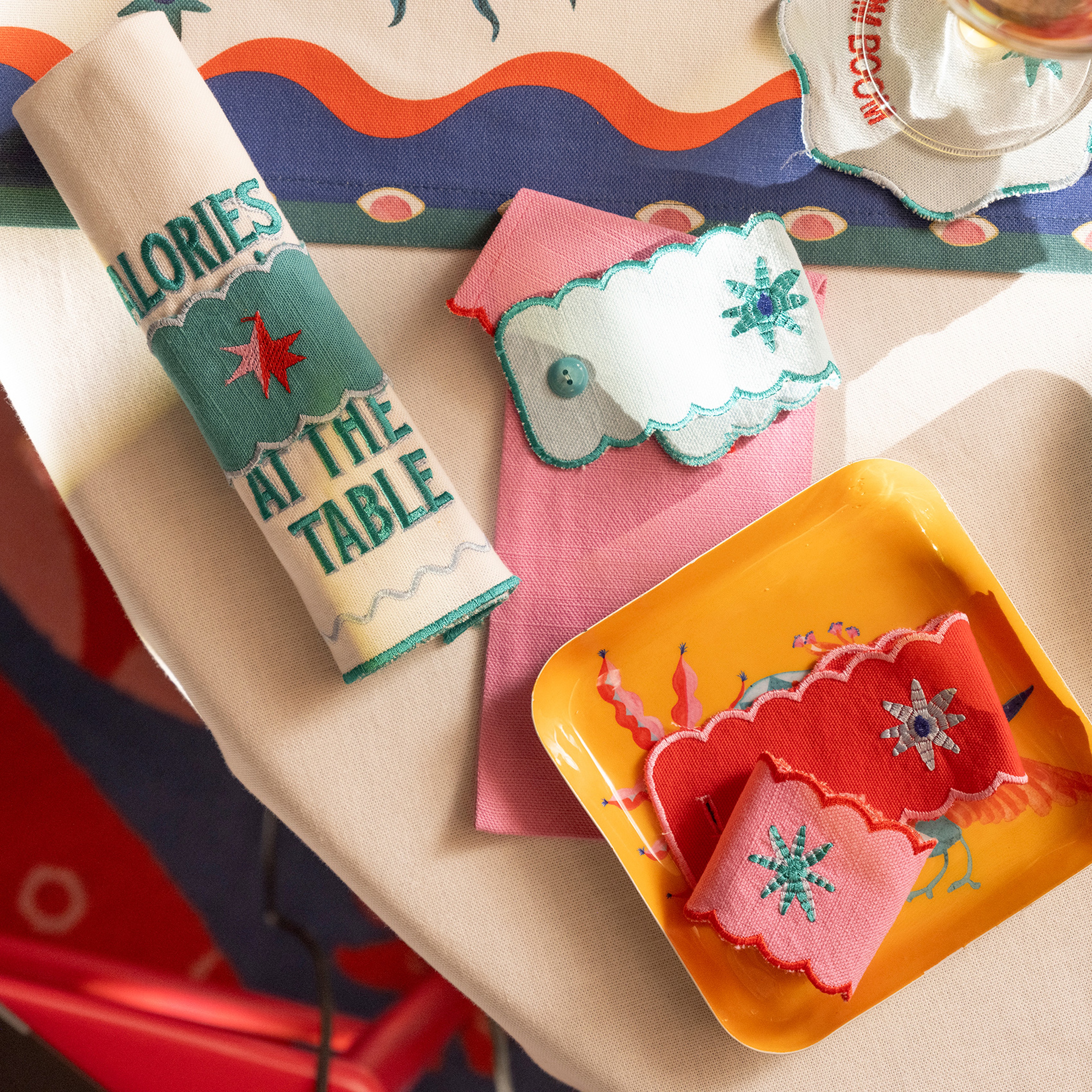 Nilüfer Dijital Baskılı Nakışlı Pamuk Peçete Halkası 6x18 Cm Renkli