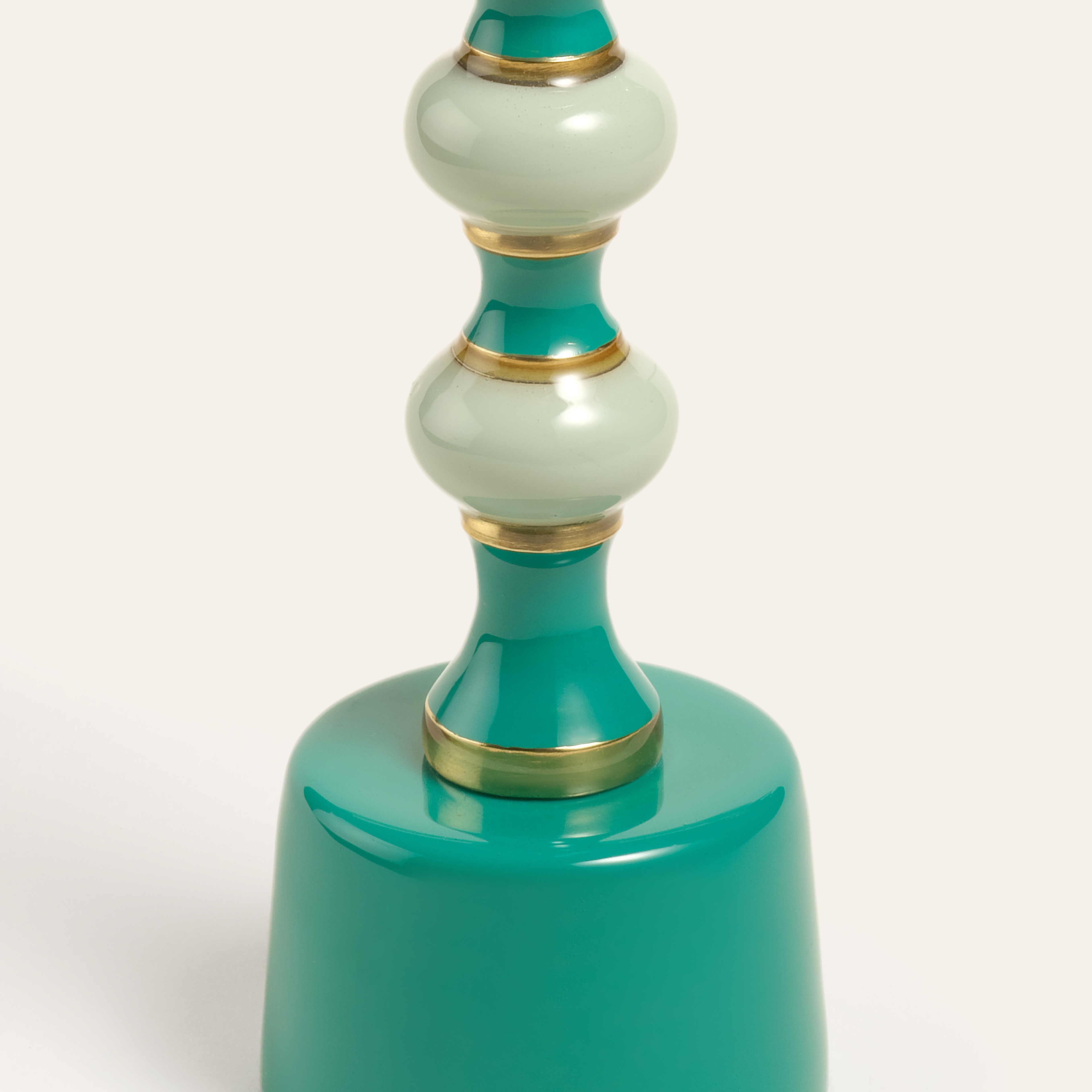 Nanpur Metal Şamdan 7x7x28 Cm Yeşil