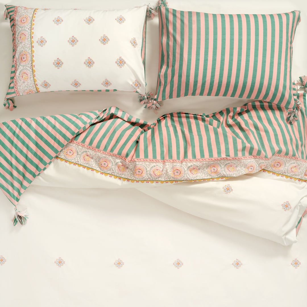 Sansad 200 Tc Püsküllü El İşi Nakışlı E.kıng Sıze Pamuk Percale Nevresim Takımı 260x240 Cm Ekru