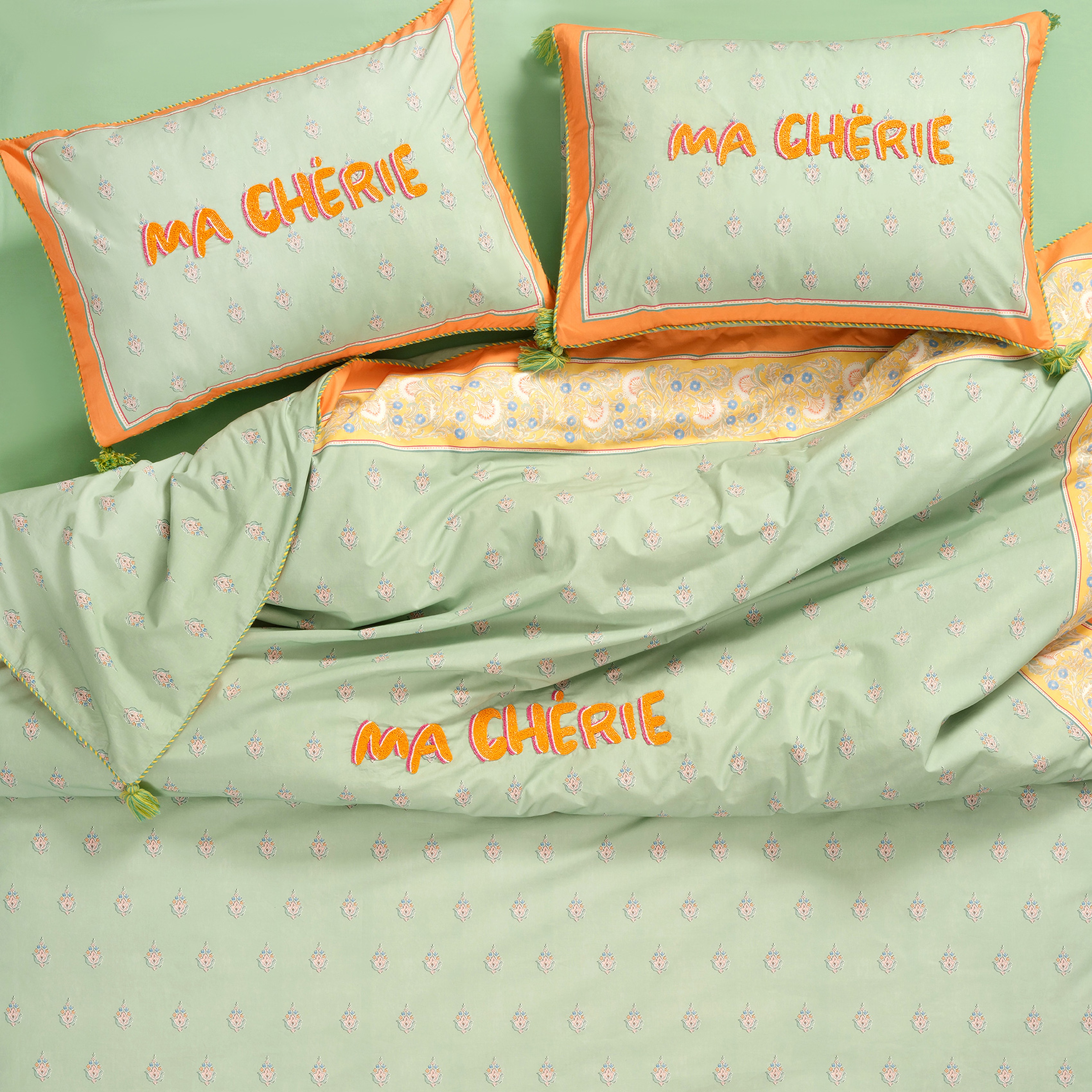 Sansad 200 Tc Püsküllü El İşi Nakışlı Kıng Sıze Pamuk Percale Nevresim Takımı 240x220 Cm Yeşil