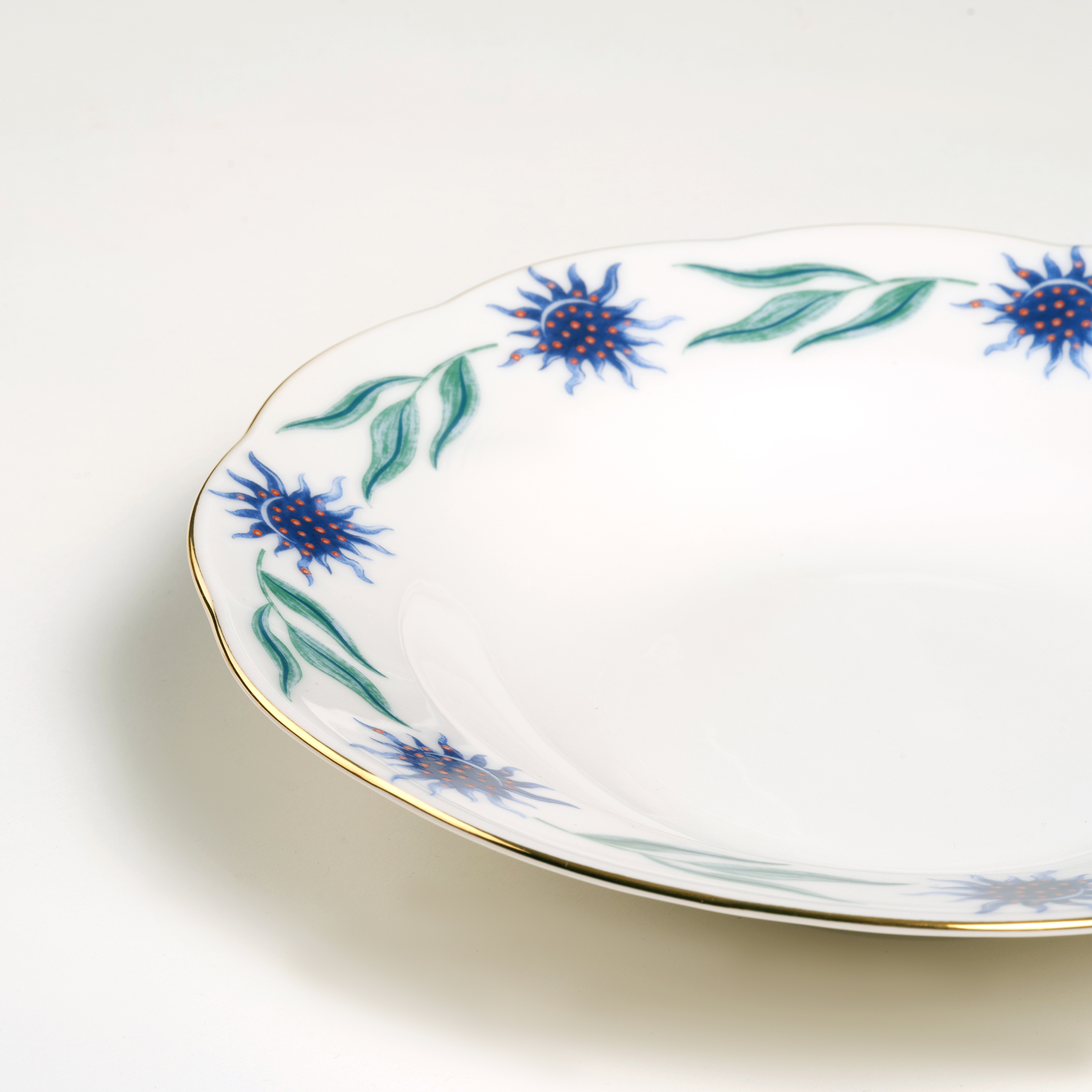 Emet Porselen Çukur Tabak 23x23x4.5 Cm Renkli