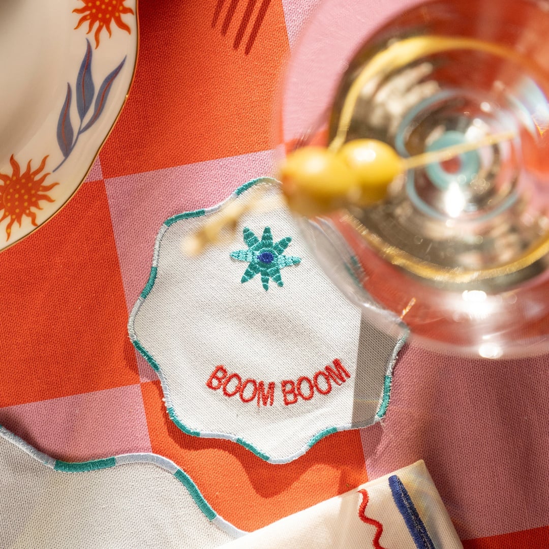 Nilüfer Dijital Baskılı Nakışlı 4'lü Pamuk Bardak Altlığı 13 Cm Renkli