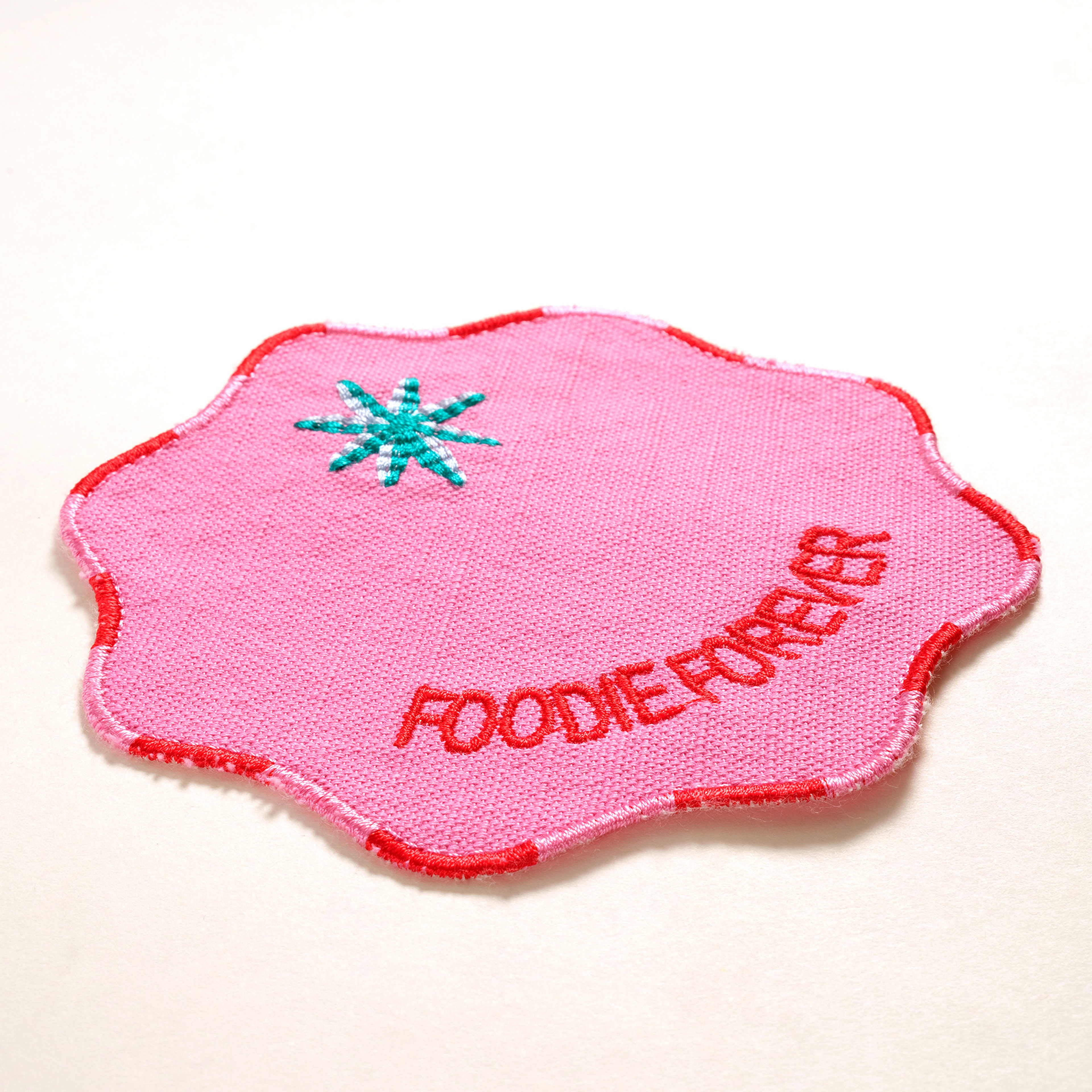 Nilüfer Dijital Baskılı Nakışlı 4'lü Pamuk Bardak Altlığı 13 Cm Renkli