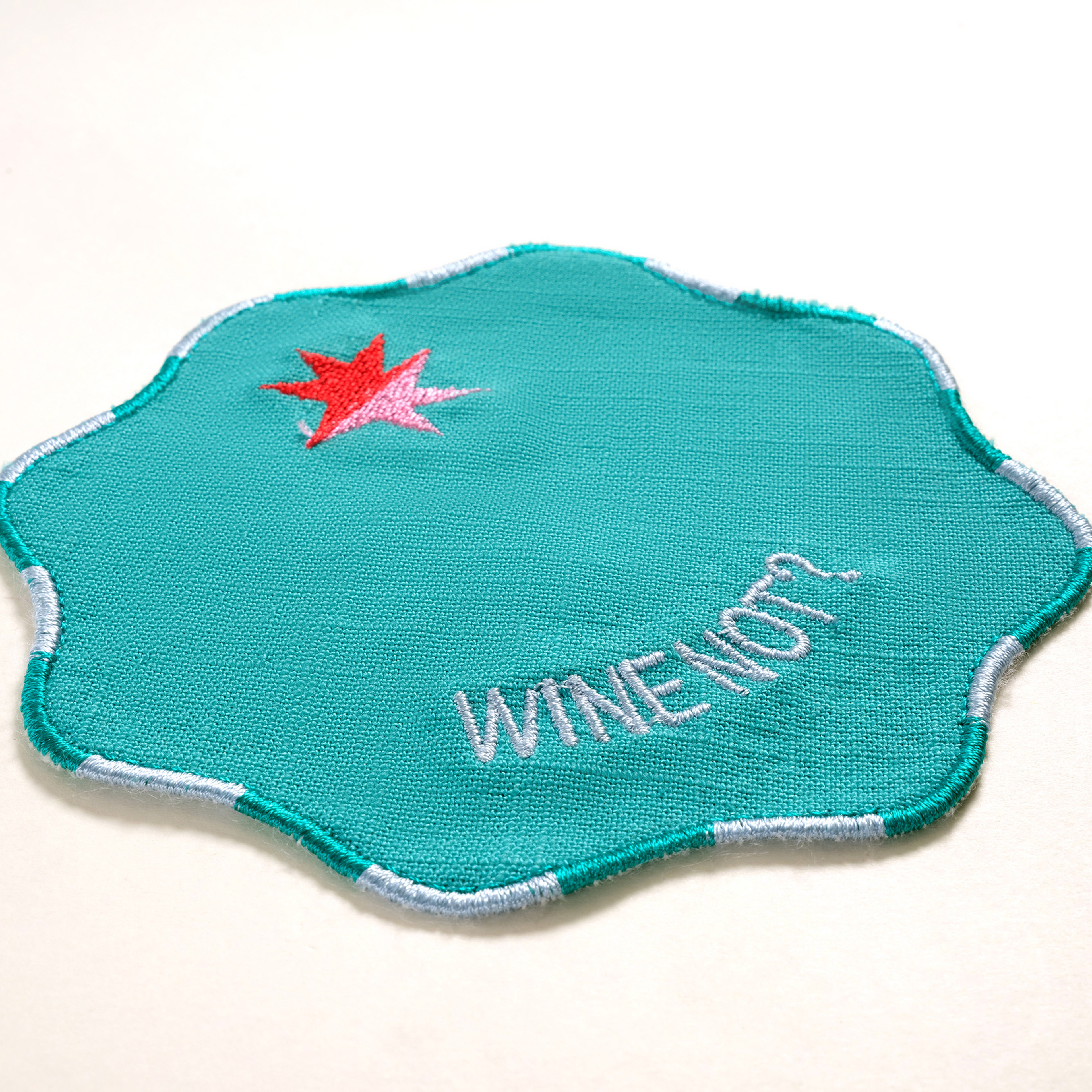 Nilüfer Dijital Baskılı Nakışlı 4'lü Pamuk Bardak Altlığı 13 Cm Renkli