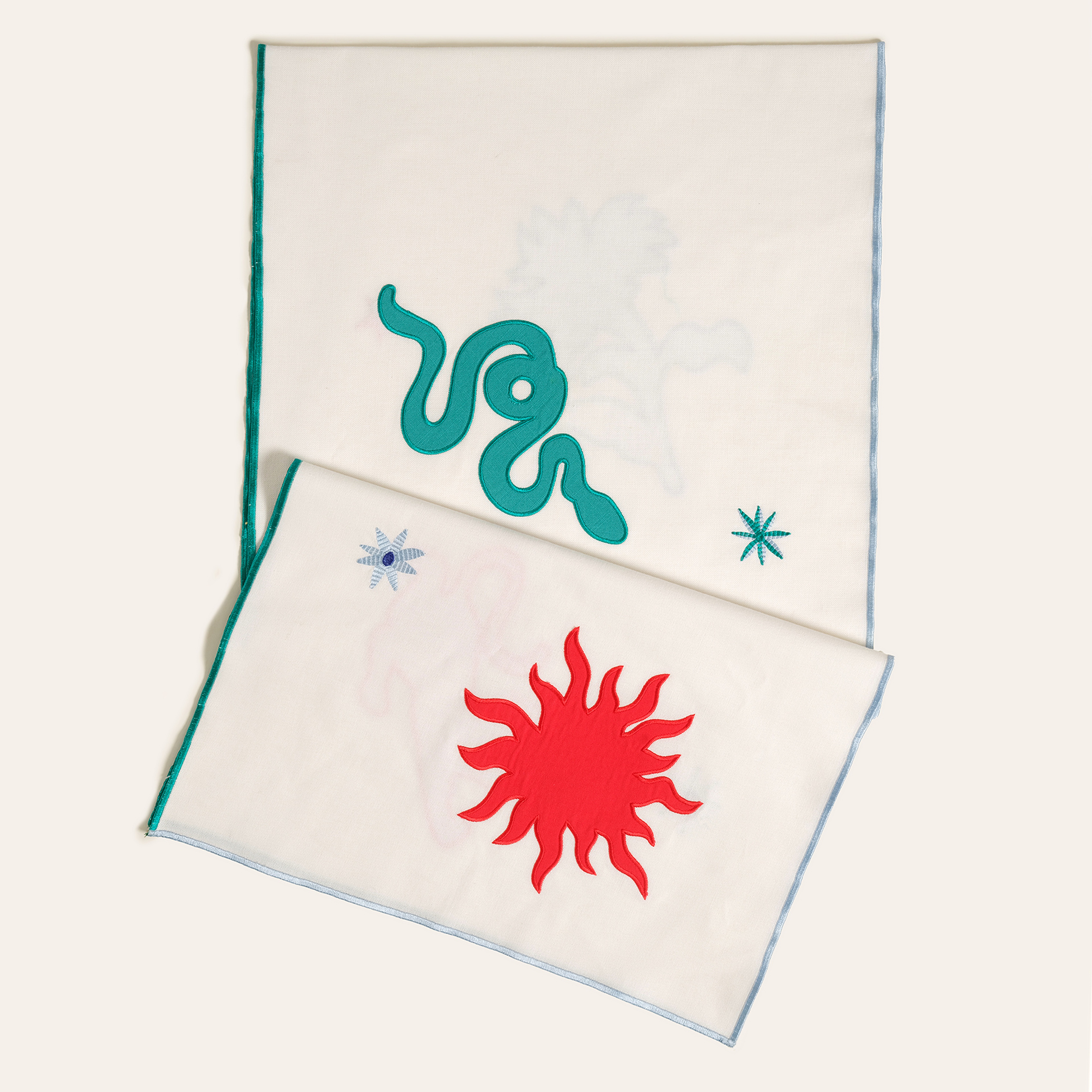 Nilüfer Overloklu Nakışlı Pamuk Runner 50x180 Cm Ekru