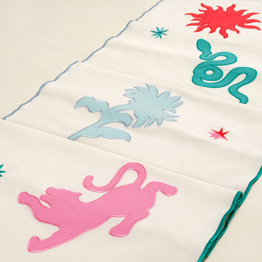 Nilüfer Overloklu Nakışlı Pamuk Runner 50x180 Cm Ekru