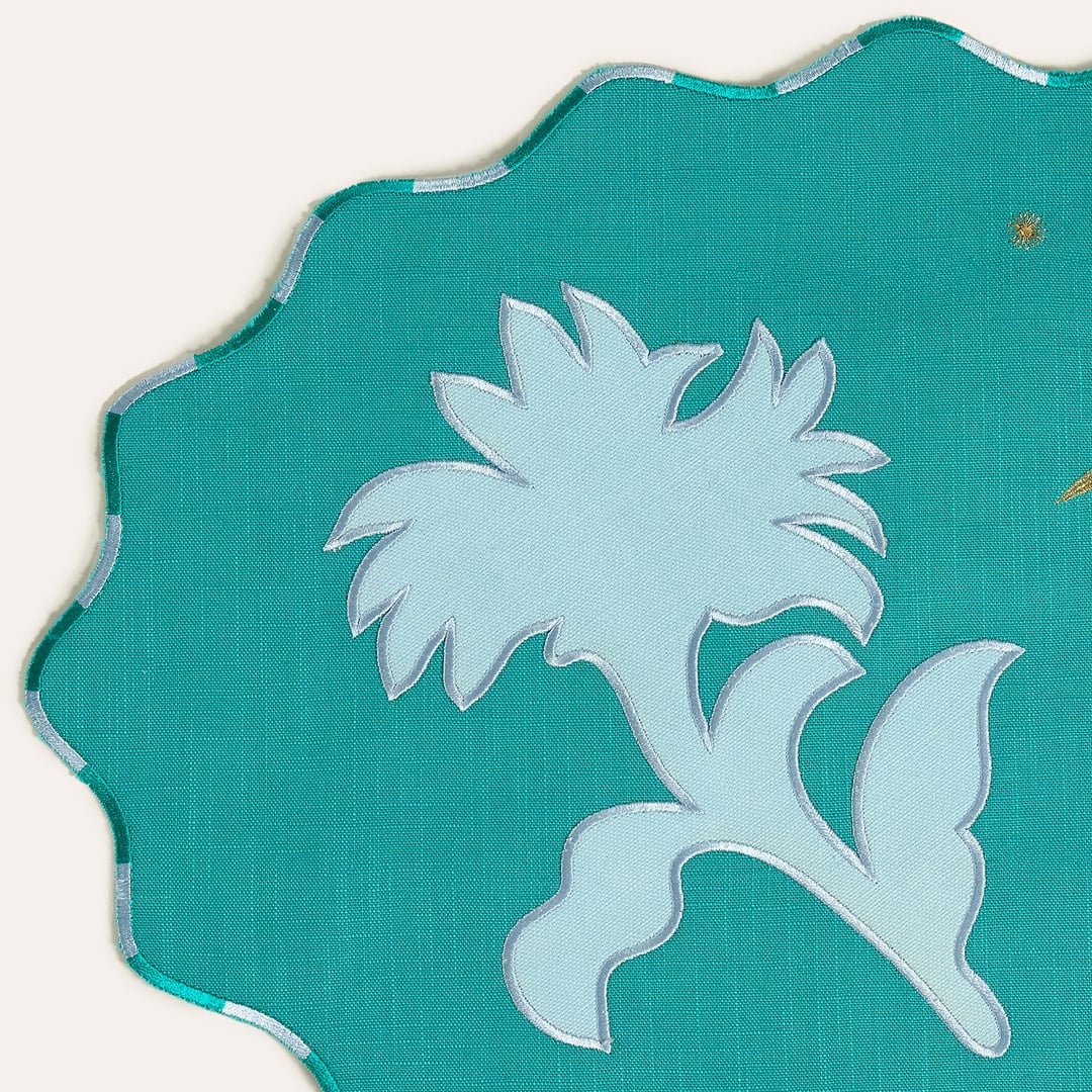 Nilüfer Dijital Baskılı Nakışlı Pamuk Amerikan Servis 35x50 Cm Yeşil - Mavi