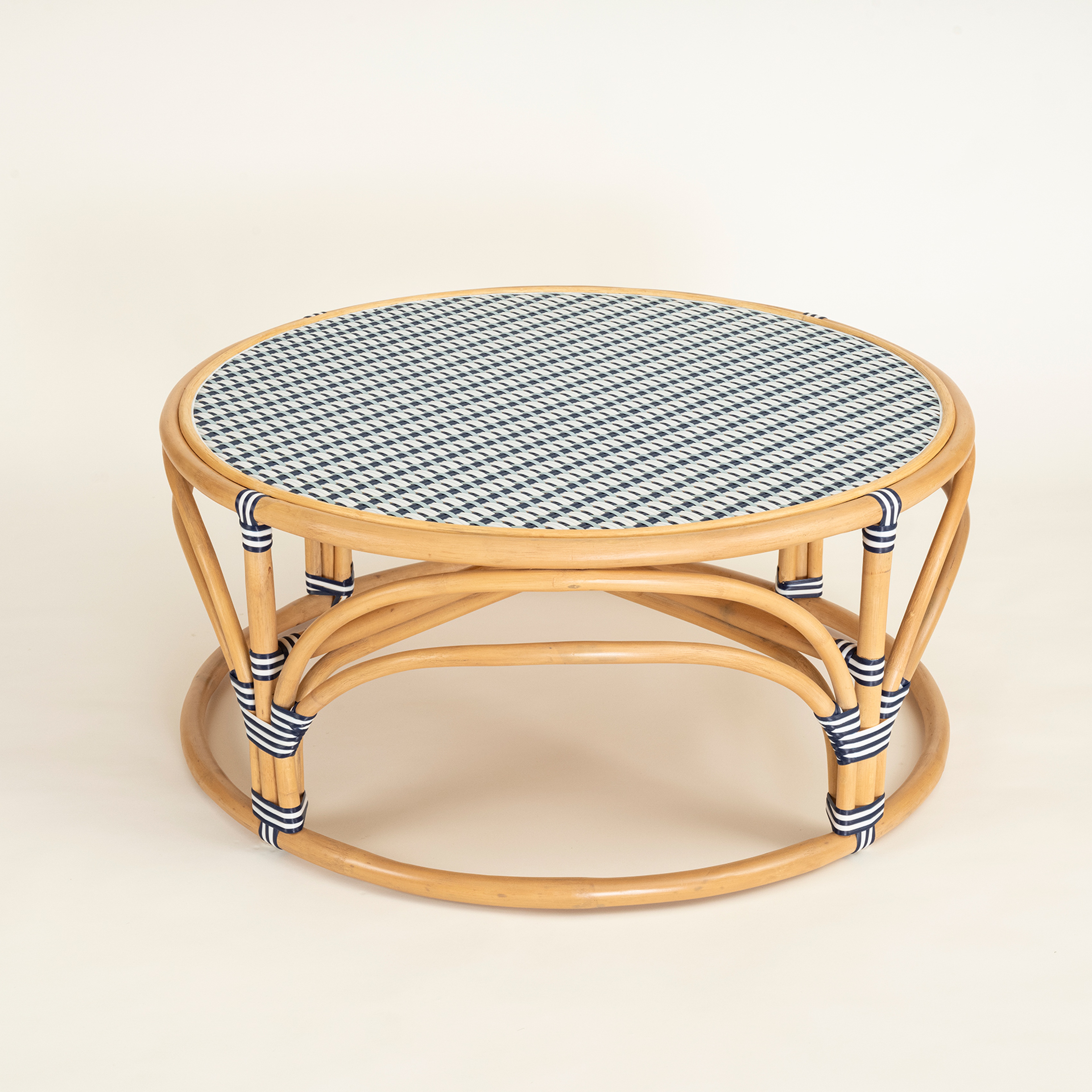 Java Rattan - Synthetıc Orta Sehpa 91.5x91.5x41 Cm Mavi