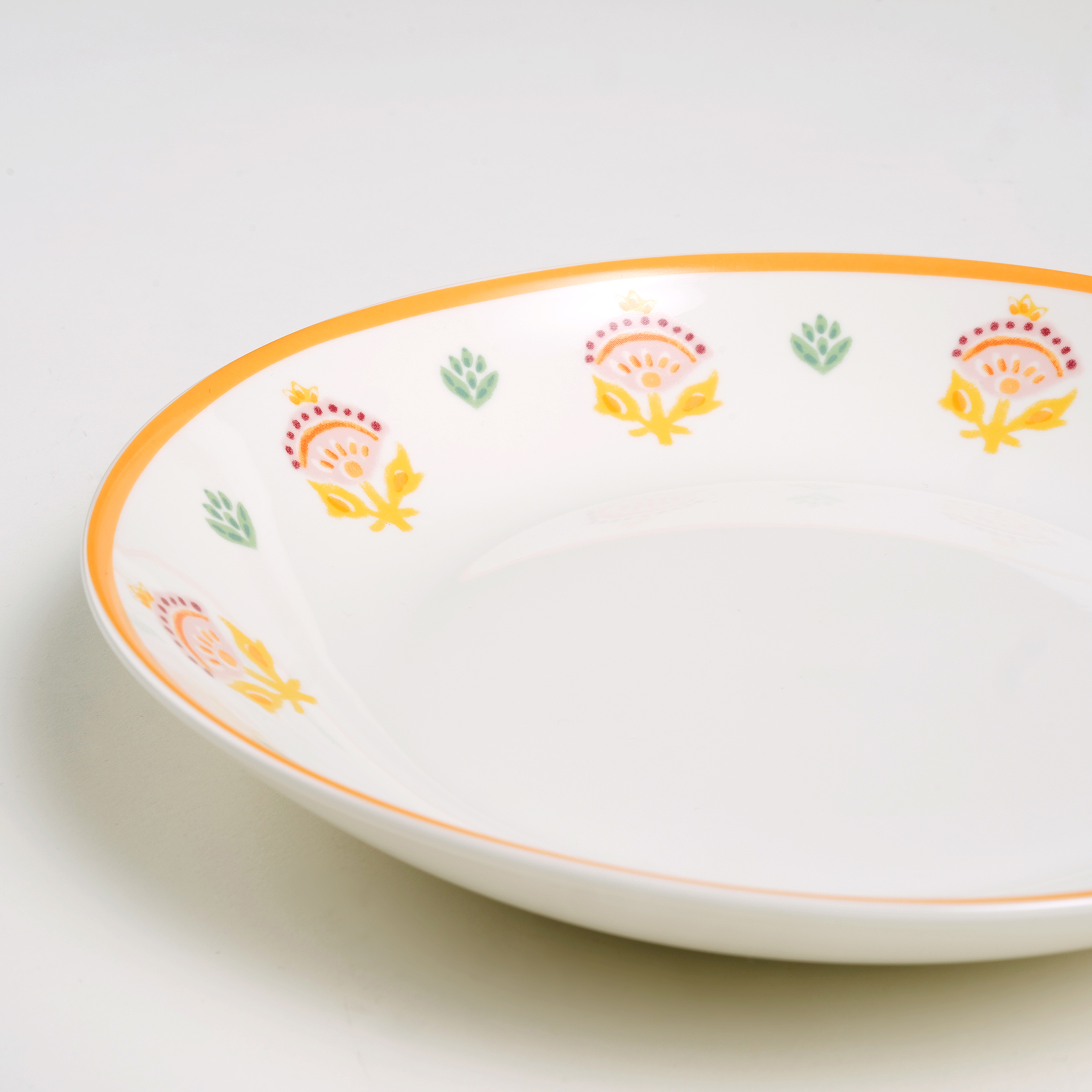 Luohu Porselen Çukur Tabak 21x21x4 Cm Renkli