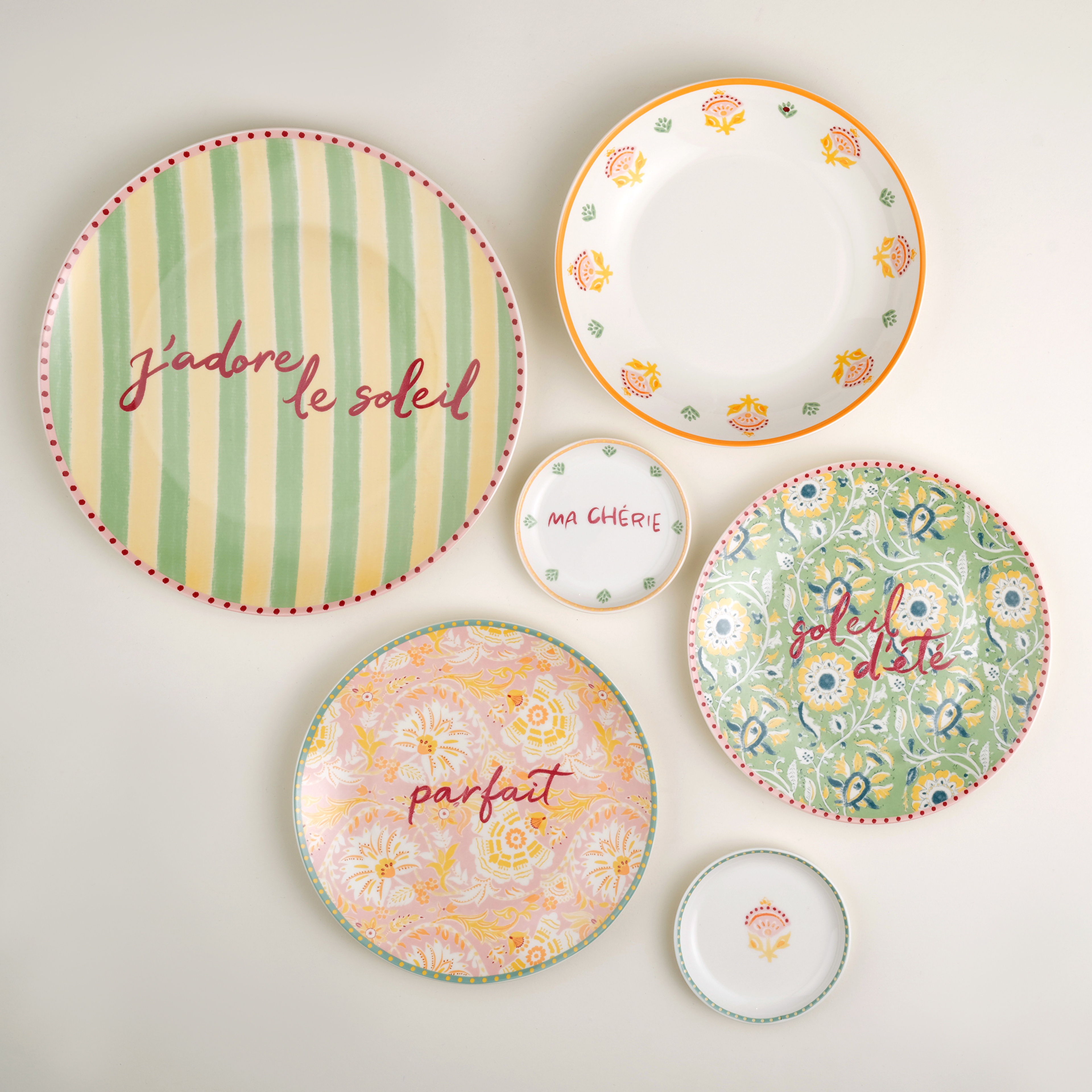 Luohu Porselen Çukur Tabak 21x21x4 Cm Renkli