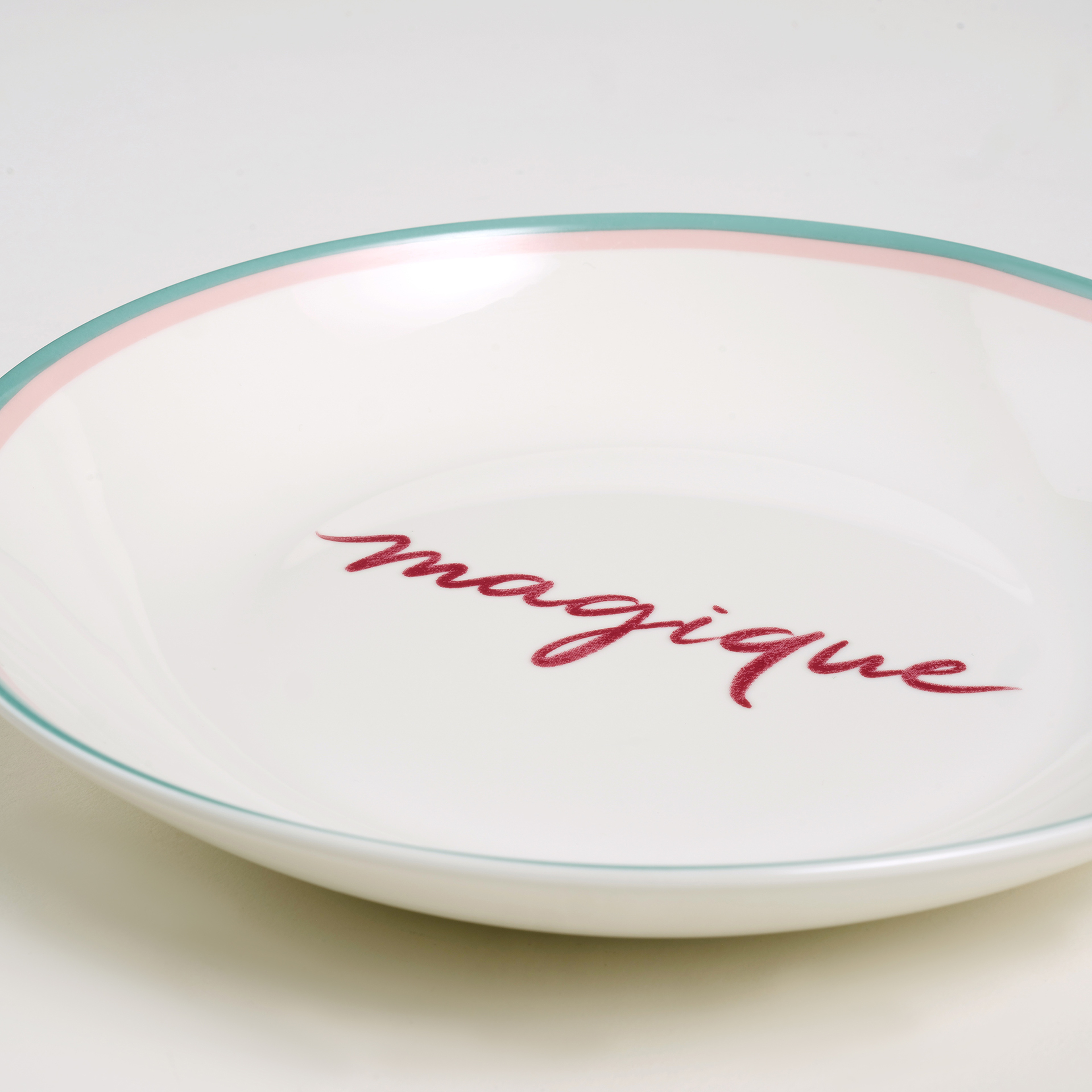 Luohu Porselen Çukur Tabak 21x21x4 Cm Renkli