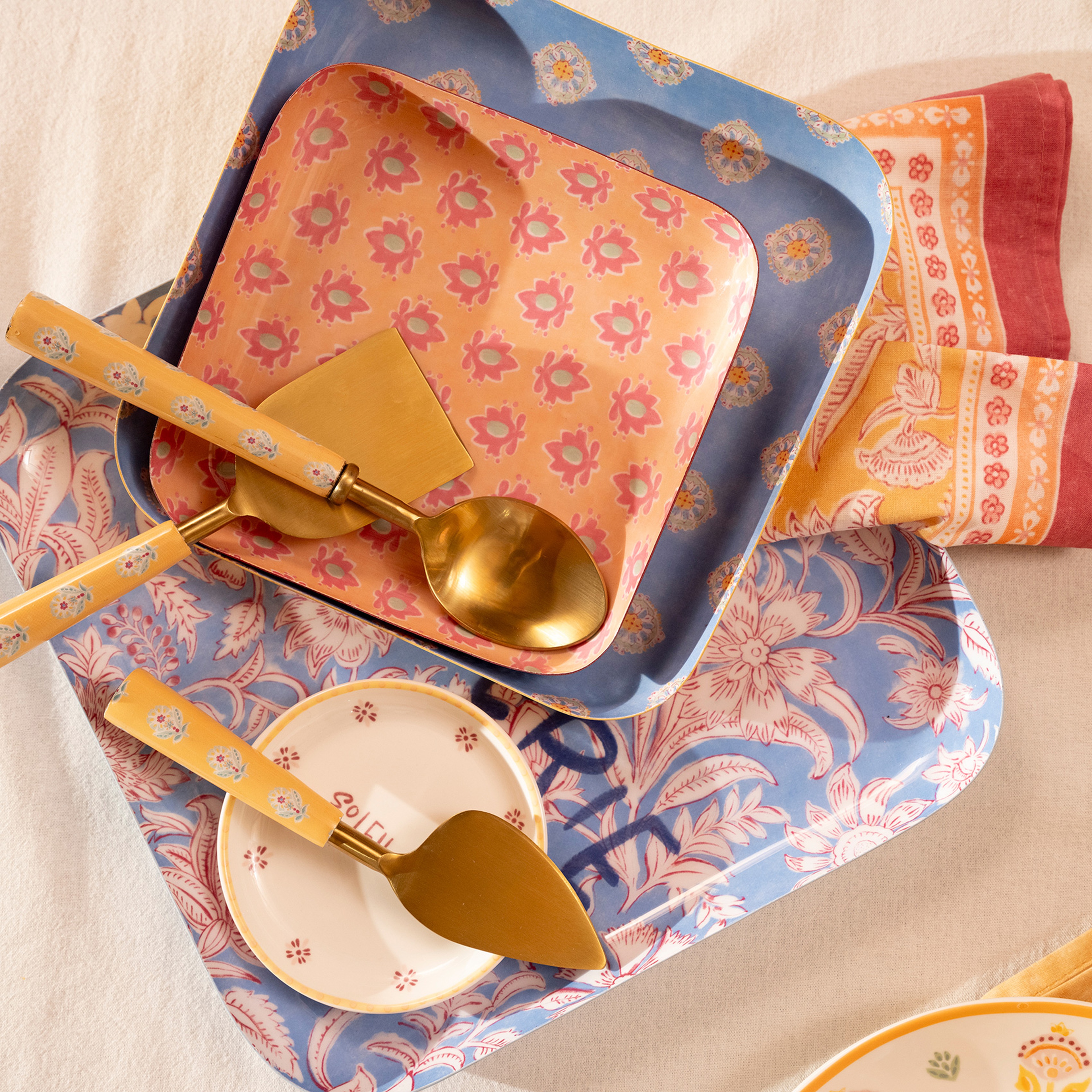 Nanpur Metal Dekoratif Tepsi 15x15x3 Cm Somon