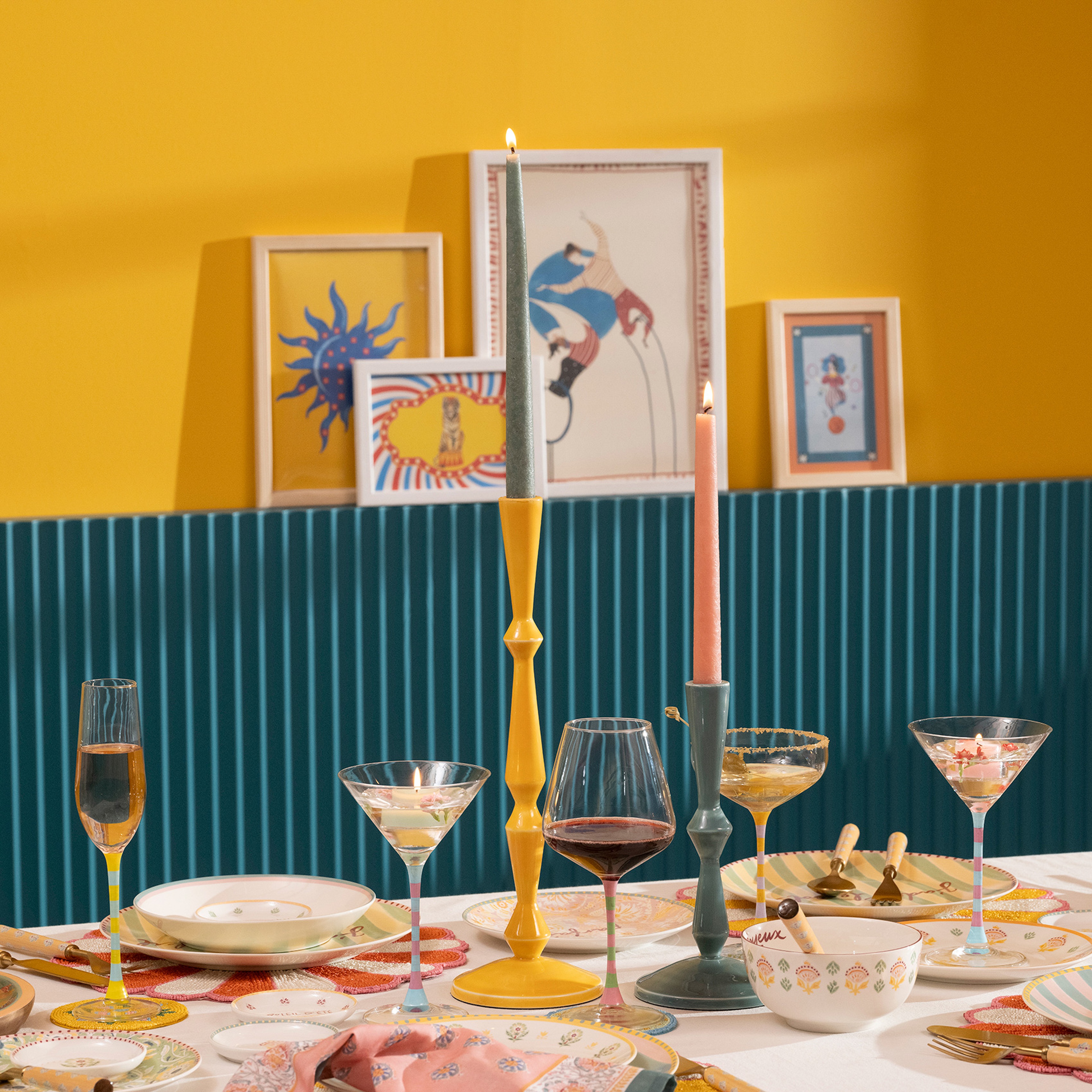 Nanpur Metal Şamdan 7x7x23 Cm Yeşil