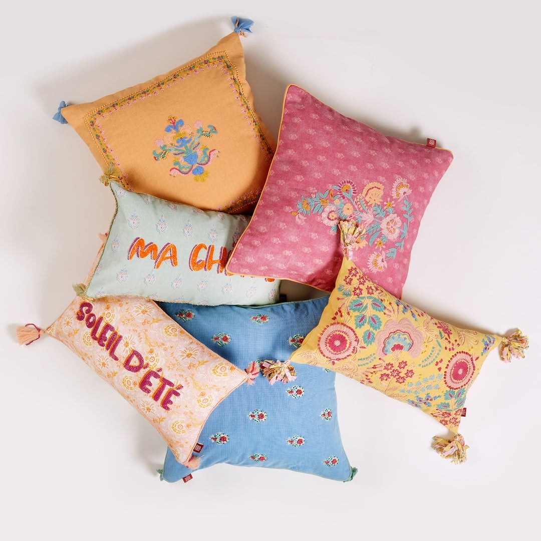 Ghunı Püsküllü Nakışlı Pamuk Dolgulu Kırlent 50x50 Cm Turuncu