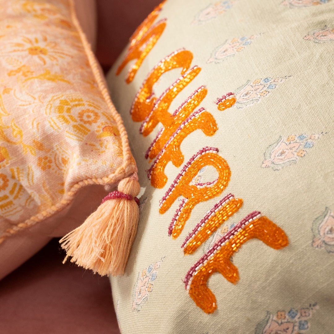 Ghunı Püsküllü Nakışlı Pamuk Dolgulu Kırlent 30x55 Cm Açık Yeşil