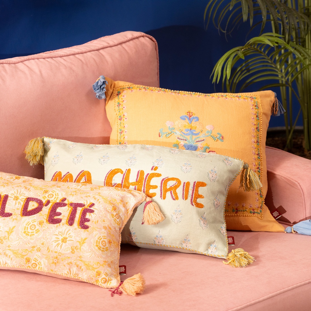 Ghunı Püsküllü Nakışlı Pamuk Dolgulu Kırlent 30x55 Cm Açık Yeşil