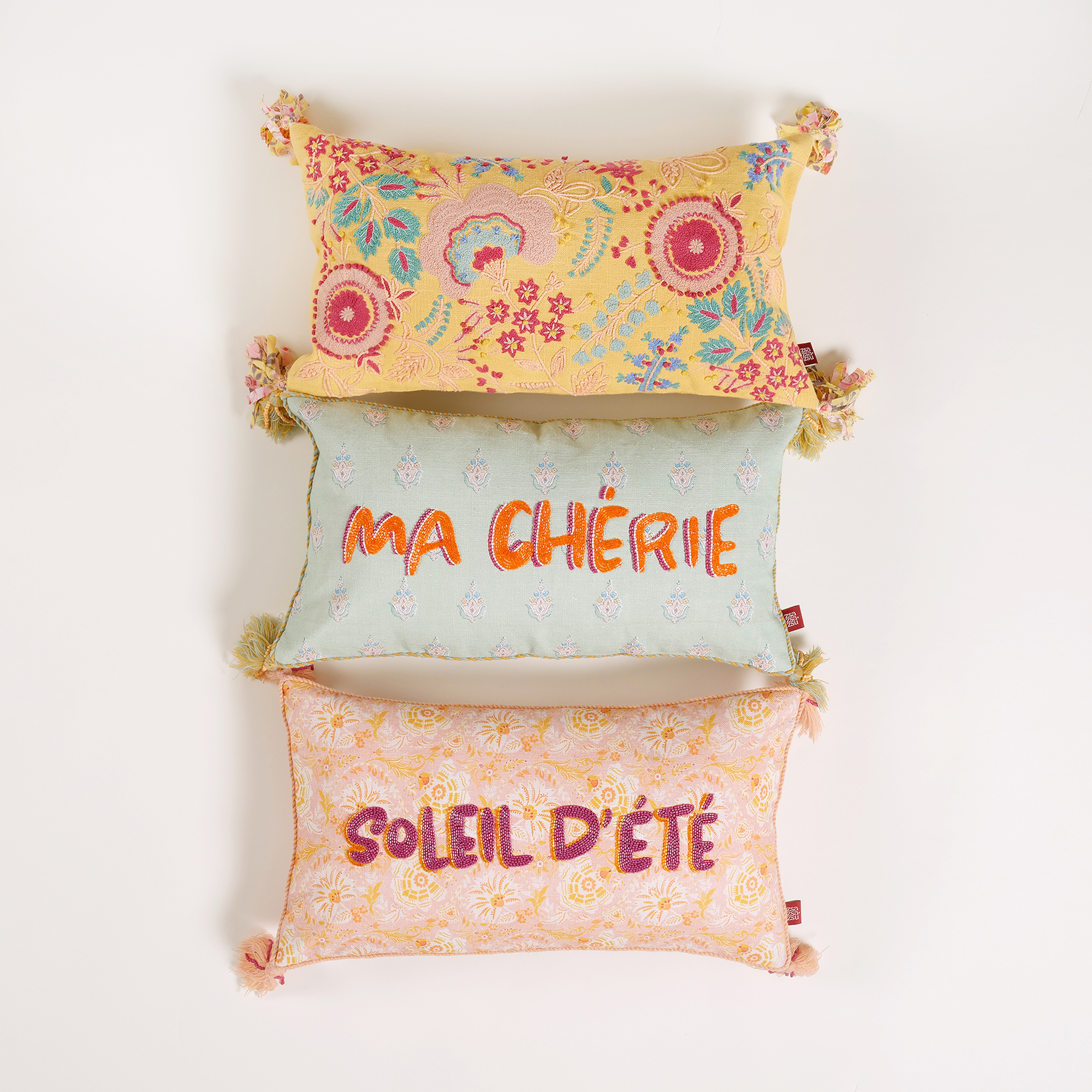 Ghunı Püsküllü Nakışlı Pamuk Dolgulu Kırlent 30x55 Cm Açık Yeşil