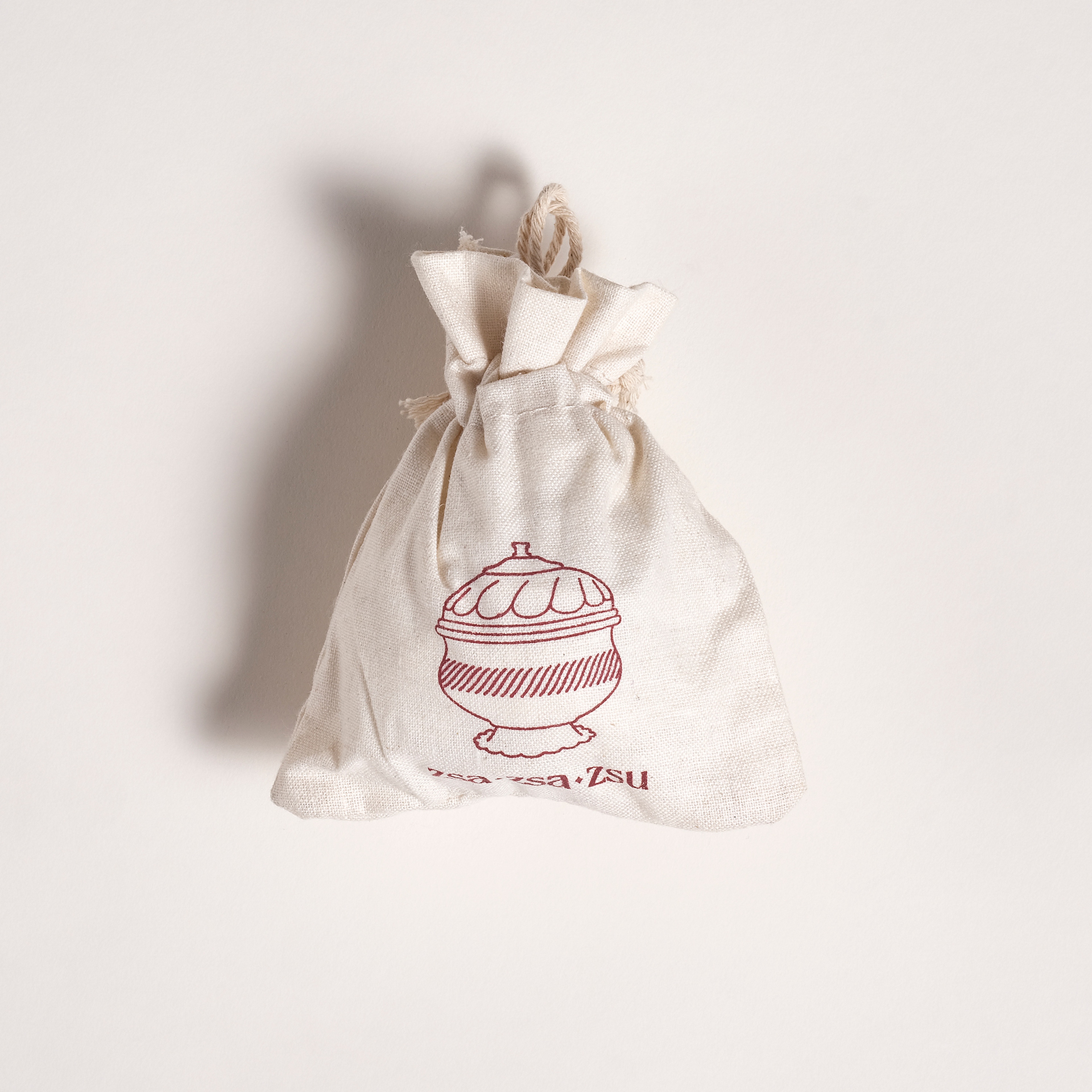 Lotus Pirinç Dekoratif Obje 5x5x6 Cm Altın