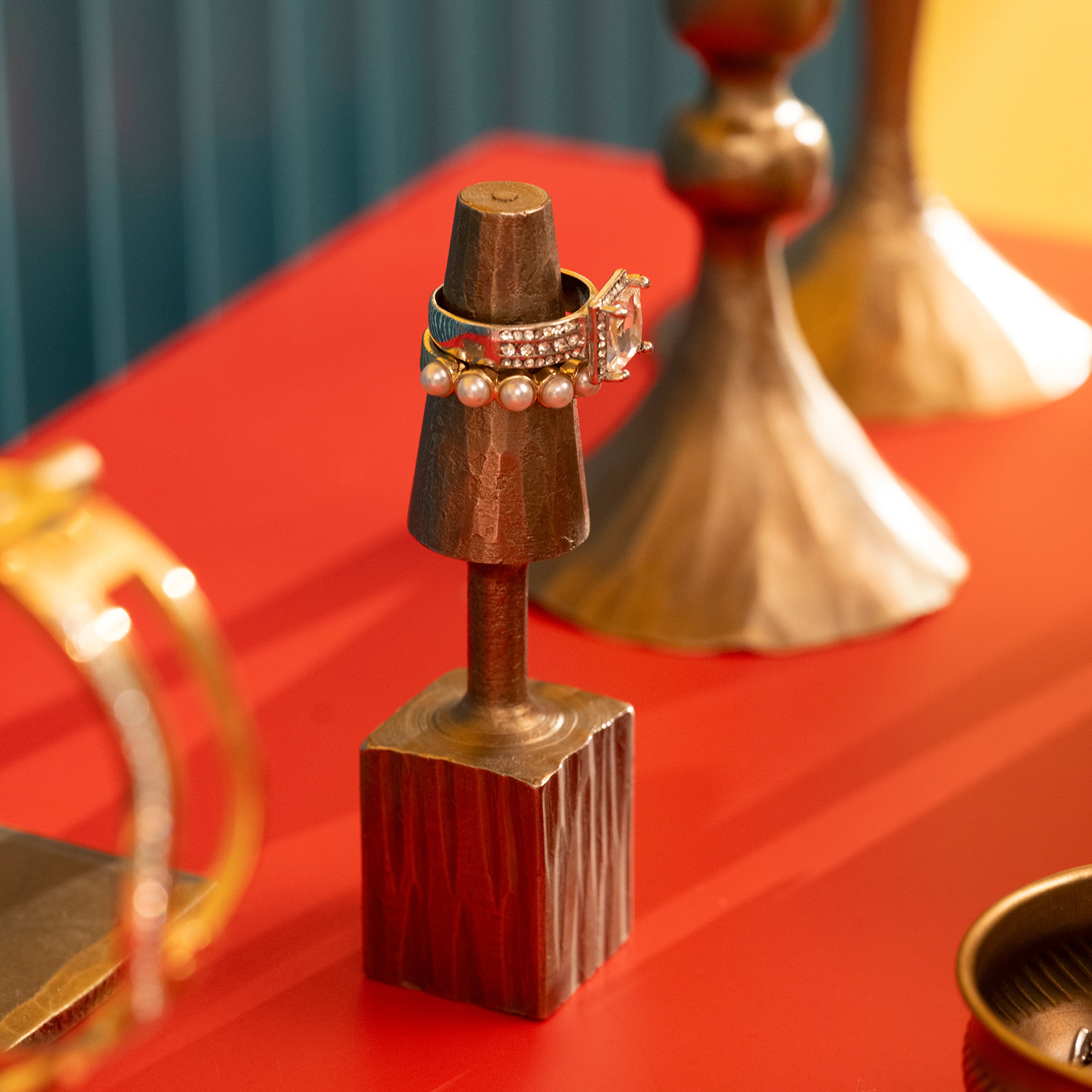 Lotus Metal Yüzük Tutucu 3x3x10 Cm Altın