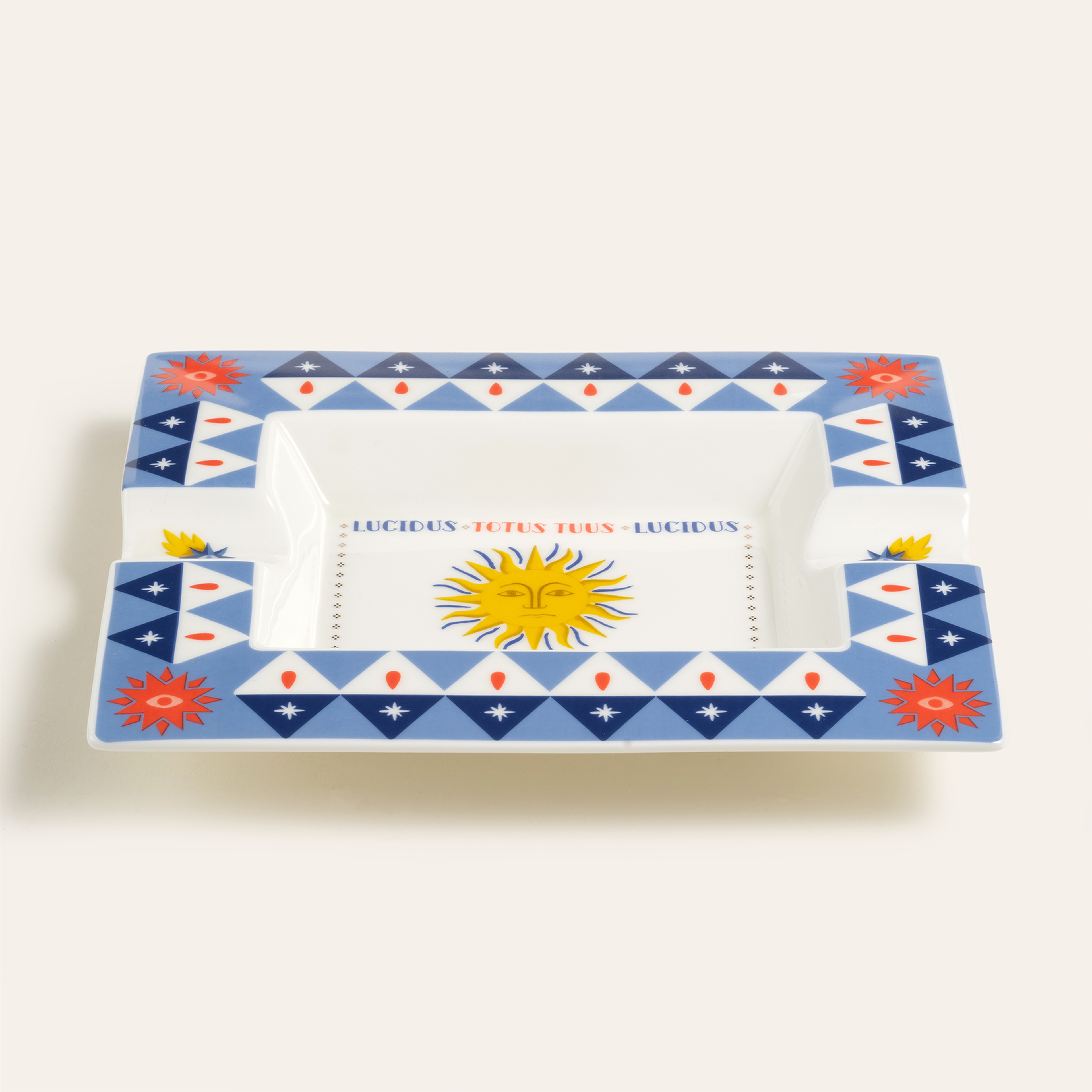 Luohu Porselen Kül Tablası 19x16x3 Cm Beyaz