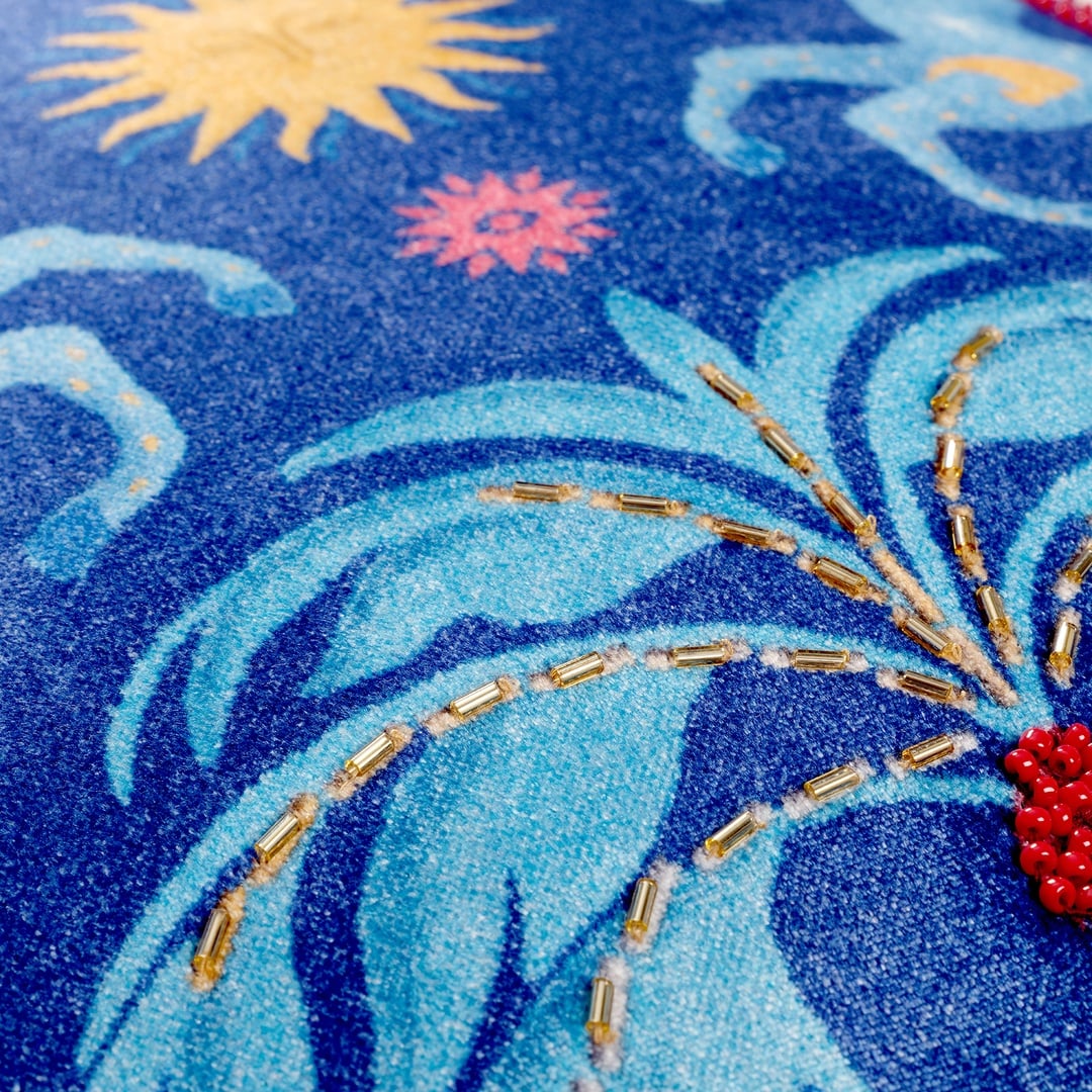 Ghunı Püsküllü Nakışlı Viskon Pamuk Kadife Dolgulu Kırlent 50x50 Cm Mavi