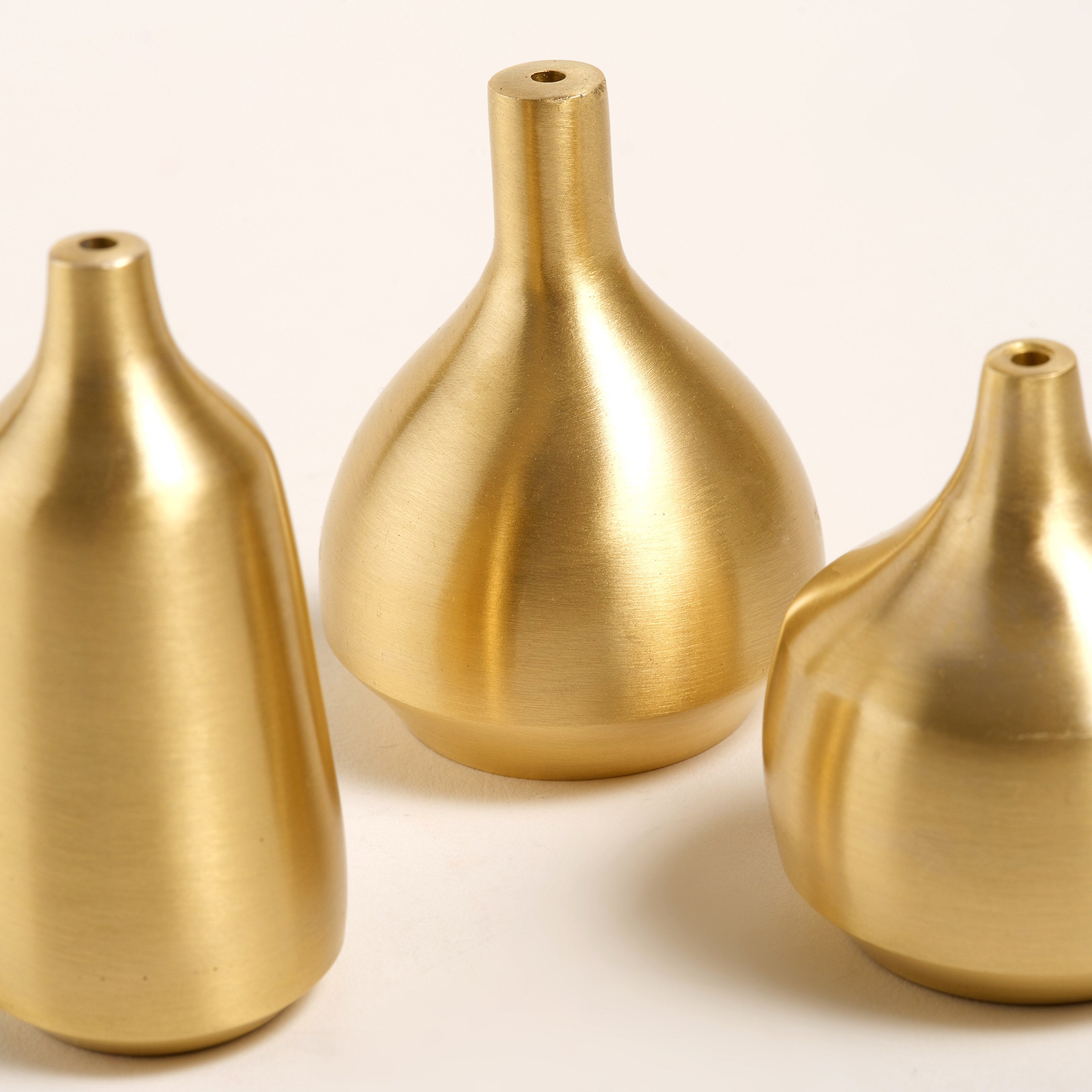 Lotus Pirinç Tütsü Tutucu 3x3x6 Cm Mat Altın