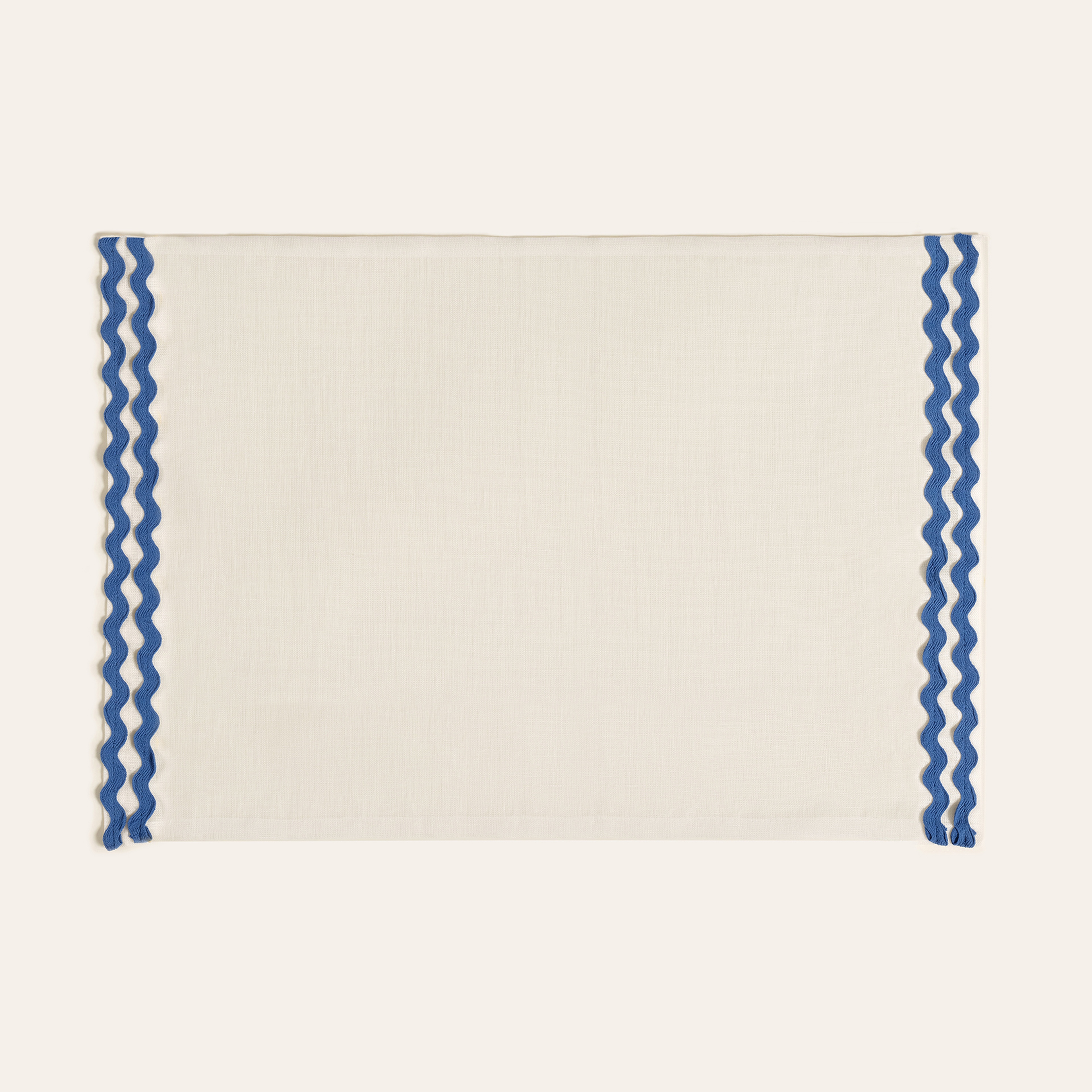 Nilüfer Su Taşı Nakışlı Keten Amerikan Servis 35x50 Cm Mavi