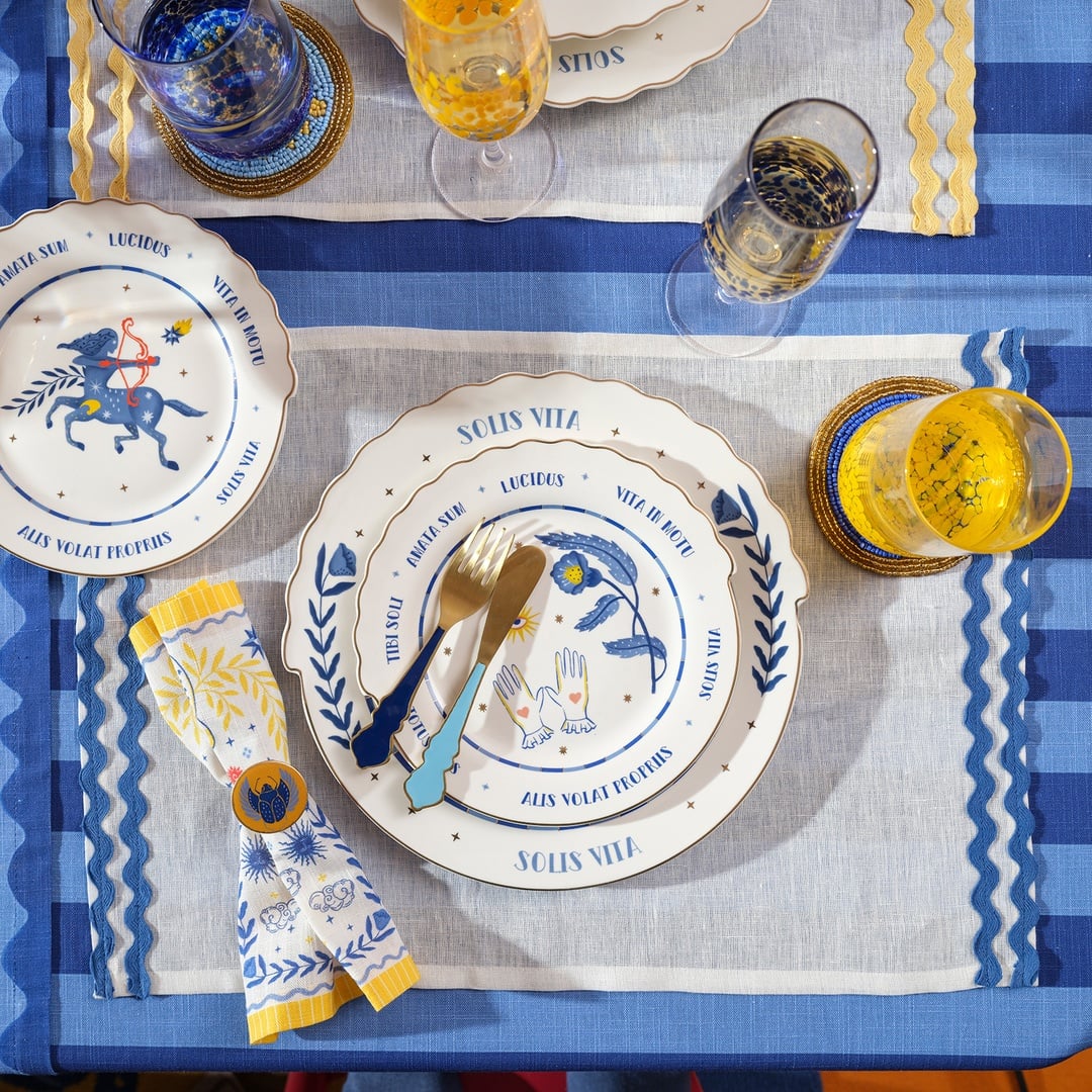 Nilüfer Su Taşı Nakışlı Keten Amerikan Servis 35x50 Cm Mavi