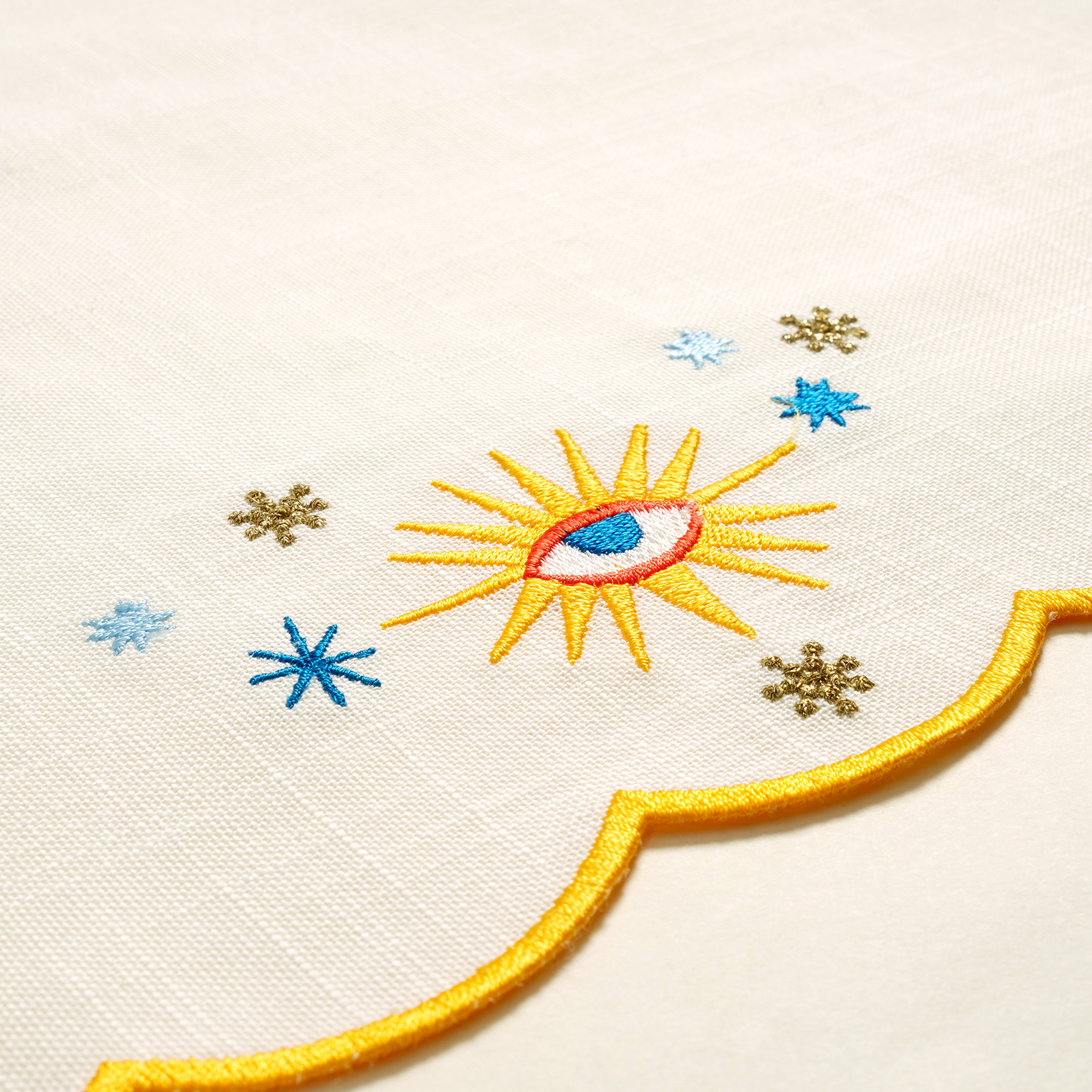 Nilüfer Overloklu Nakışlı Pamuk Peçete 45x45 Cm Ekru