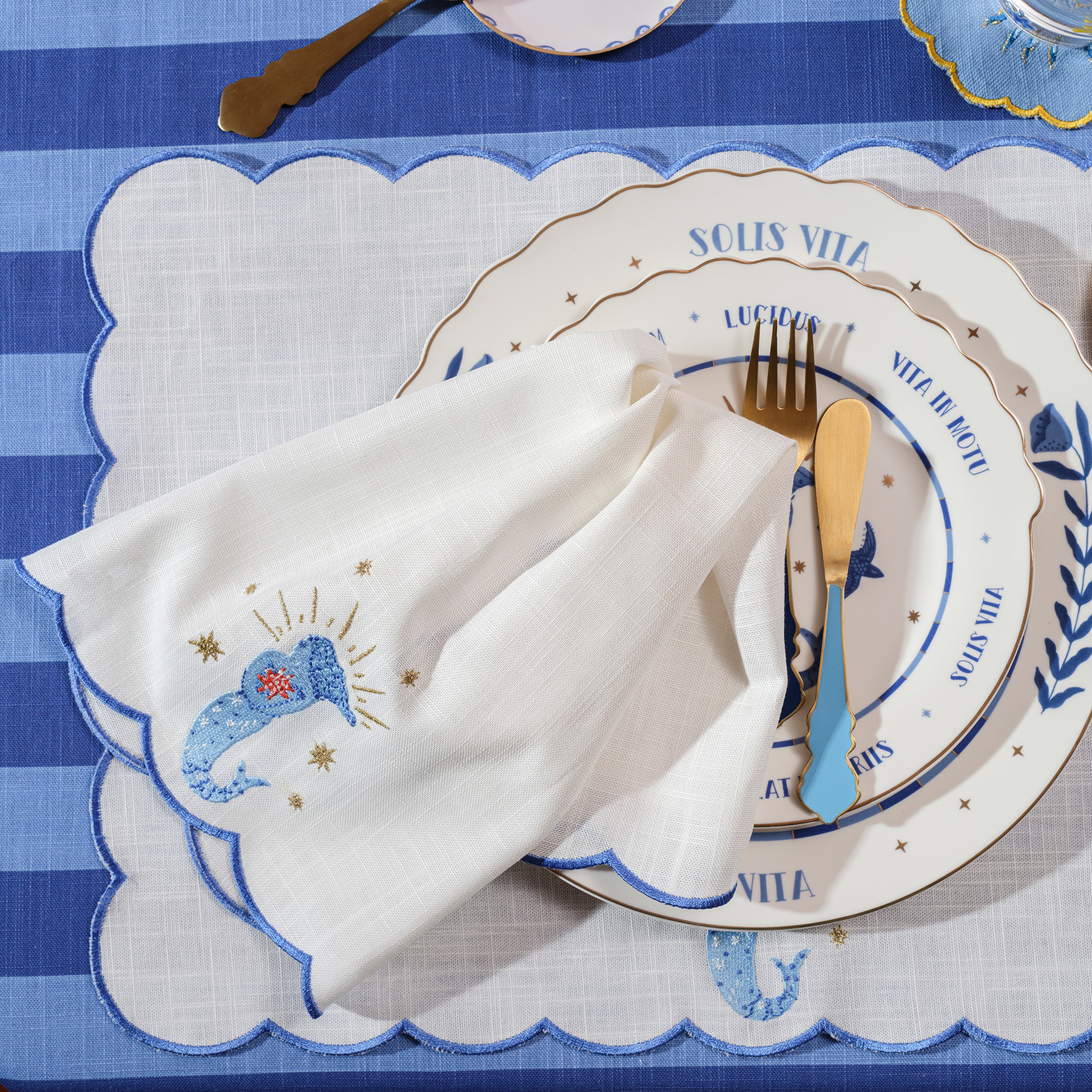 Nilüfer Overloklu Nakışlı Pamuk Peçete 45x45 Cm Ekru