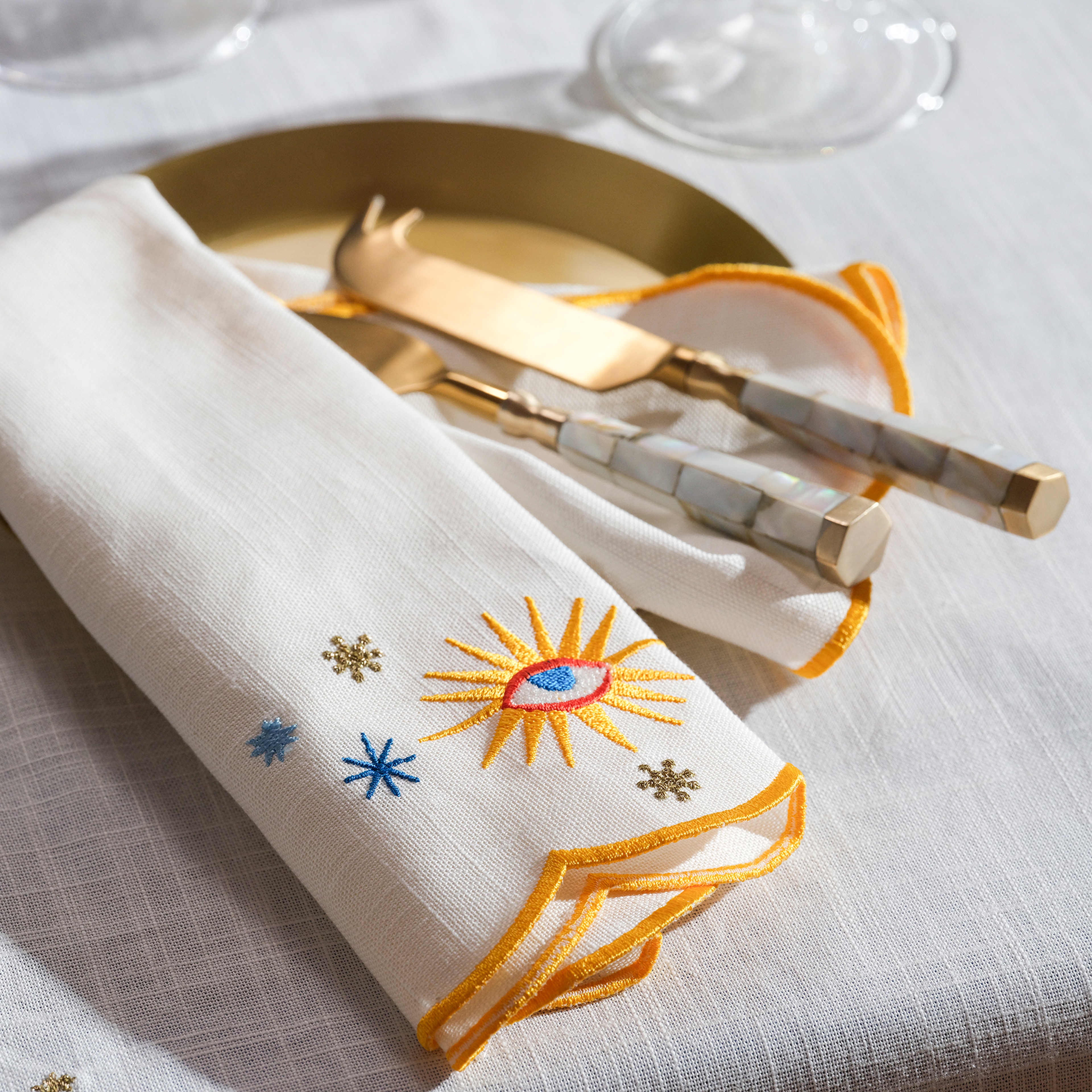 Nilüfer Overloklu Nakışlı Pamuk Peçete 45x45 Cm Ekru