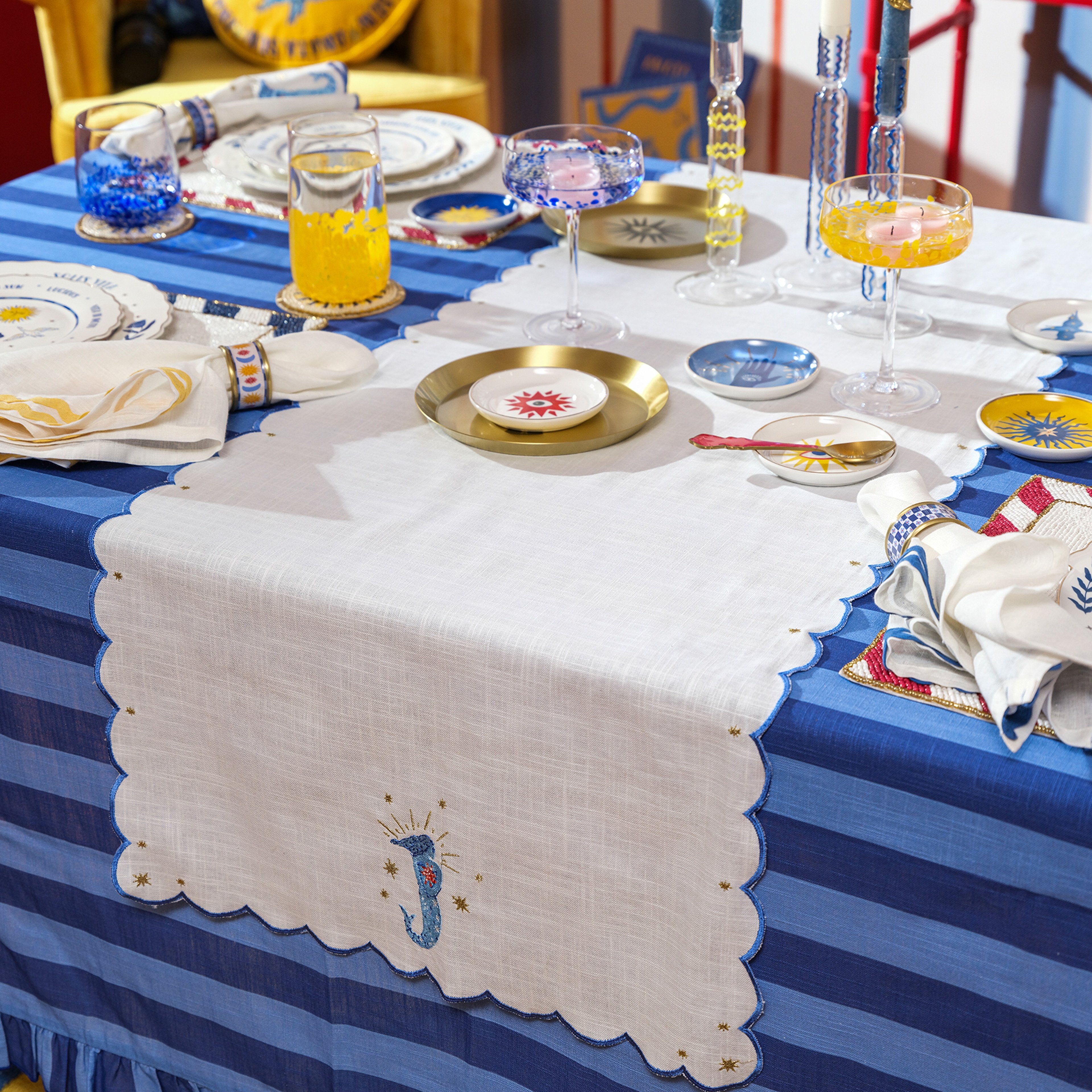 Nilüfer Overloklu Nakışlı Pamuk Runner 50x180 Cm Ekru