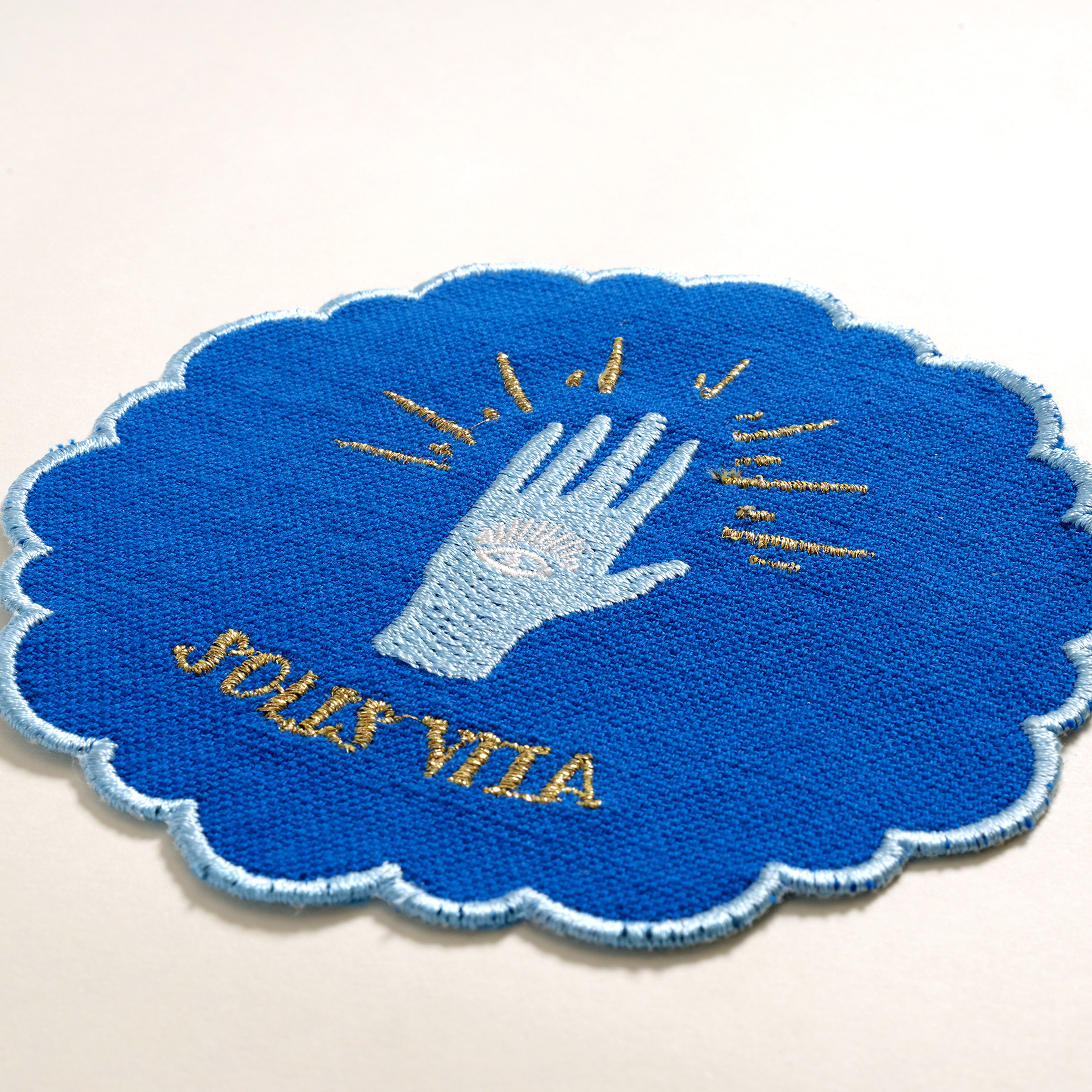 Nilüfer Dijital Baskılı Overloklu Nakışlı Pamuk Bardak Altlığı 13x13 Cm Açık Mavi - Koyu Mavi