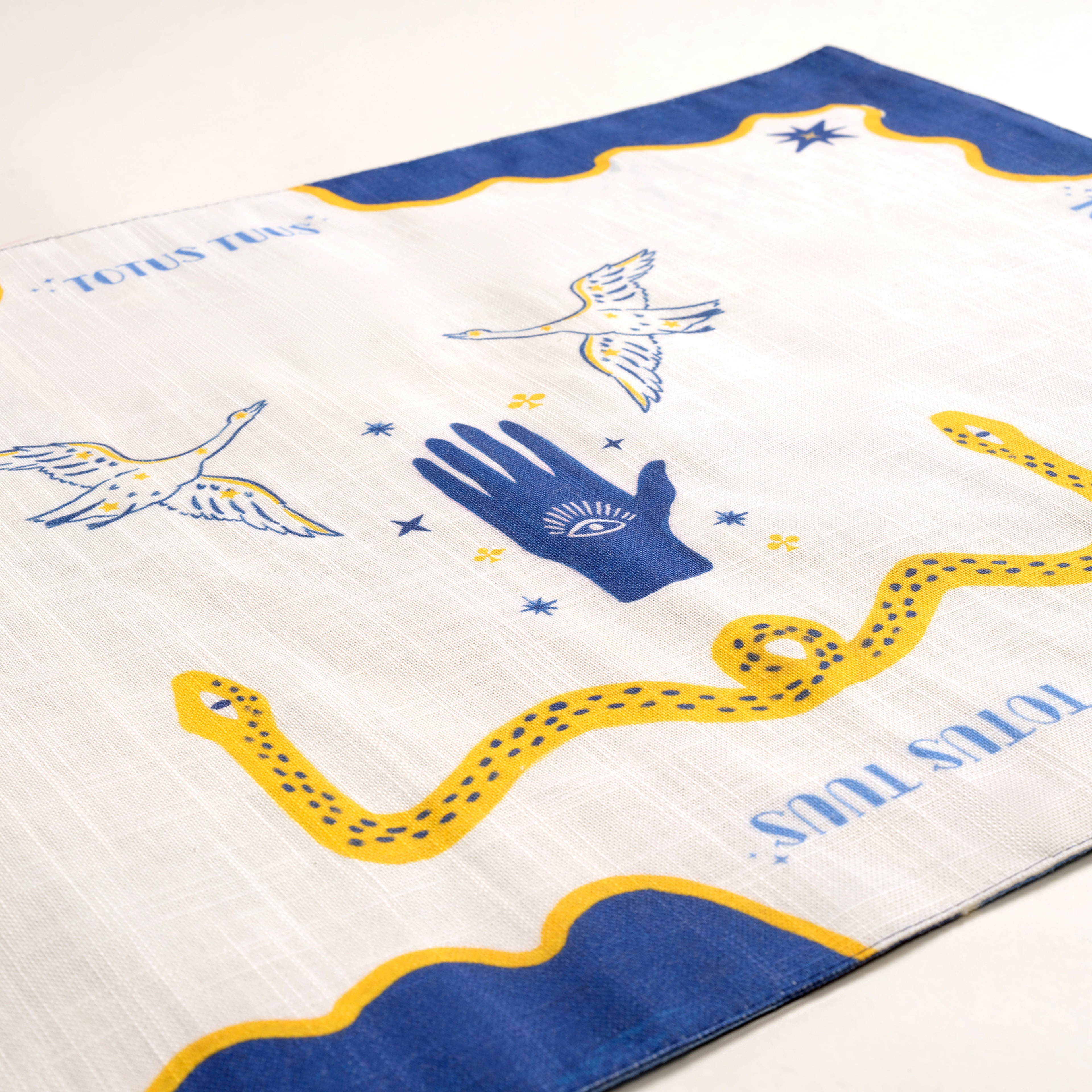 Nilüfer Dijital Baskılı Nakışlı Pamuk Amerikan Servis 35x50 Cm Ekru - Koyu Mavi