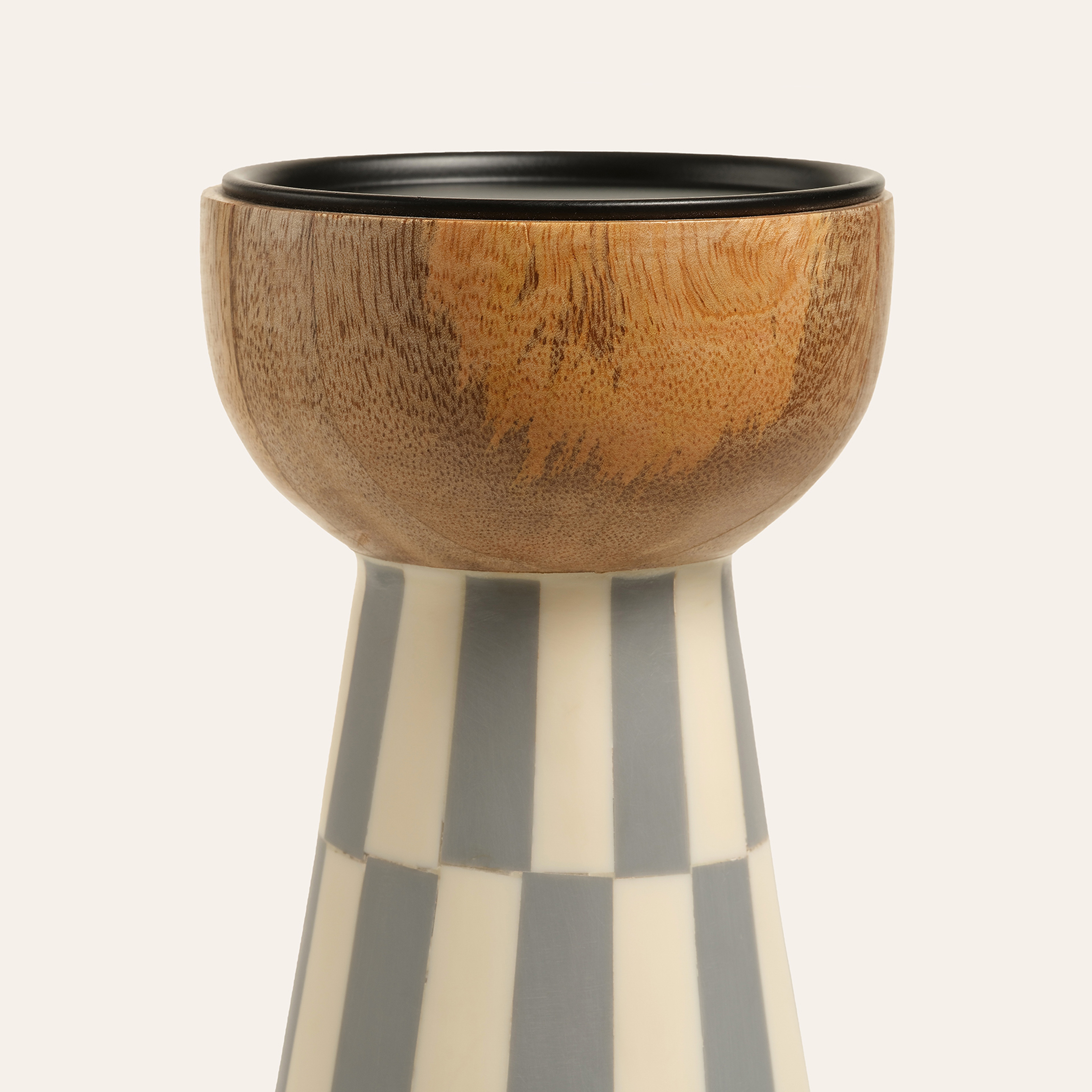 Nohar Mango Ağacı - Reçine Mumluk 10x10x16 Cm Natural - Grı