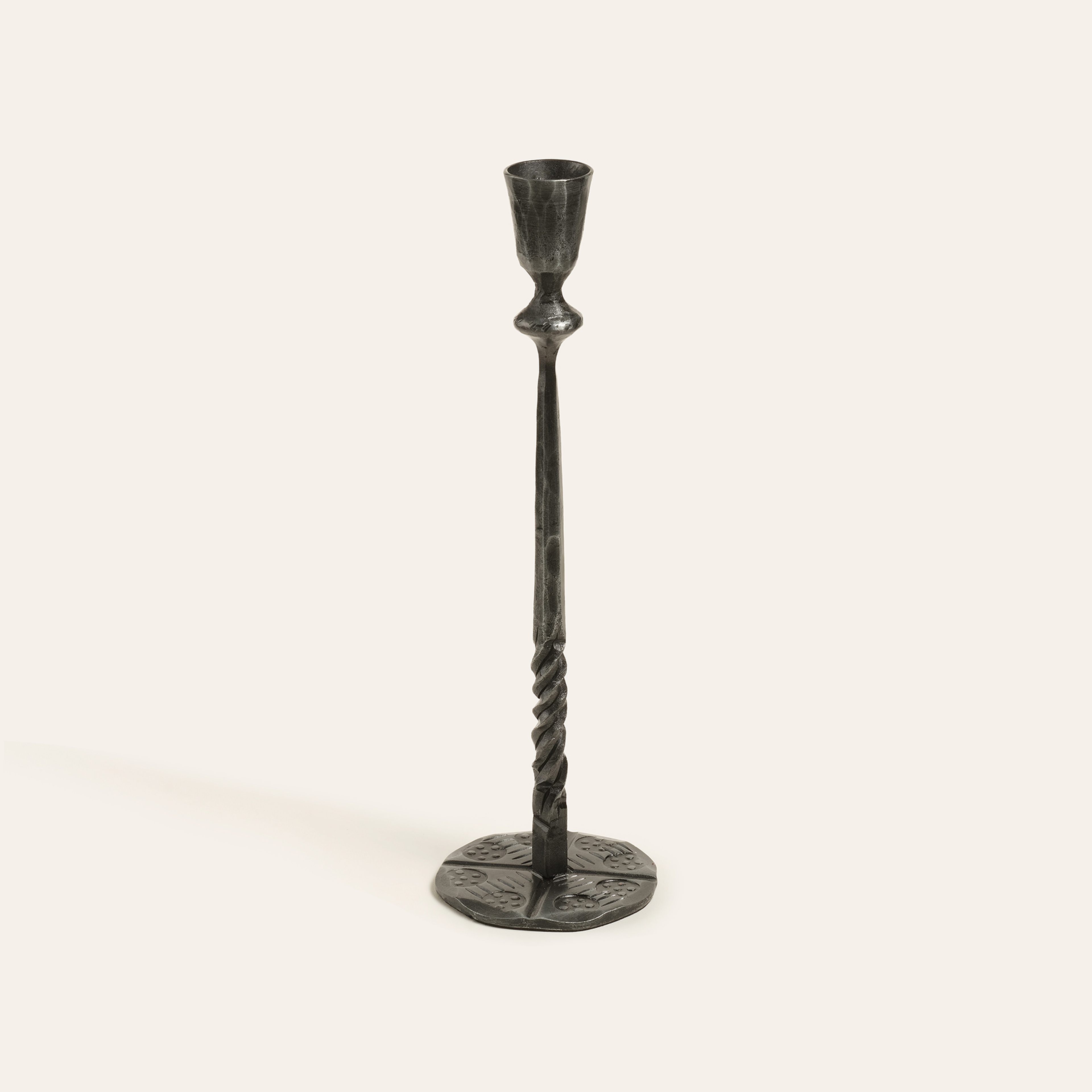 Bıjnor Metal Şamdan 8x8x27 Cm Gri