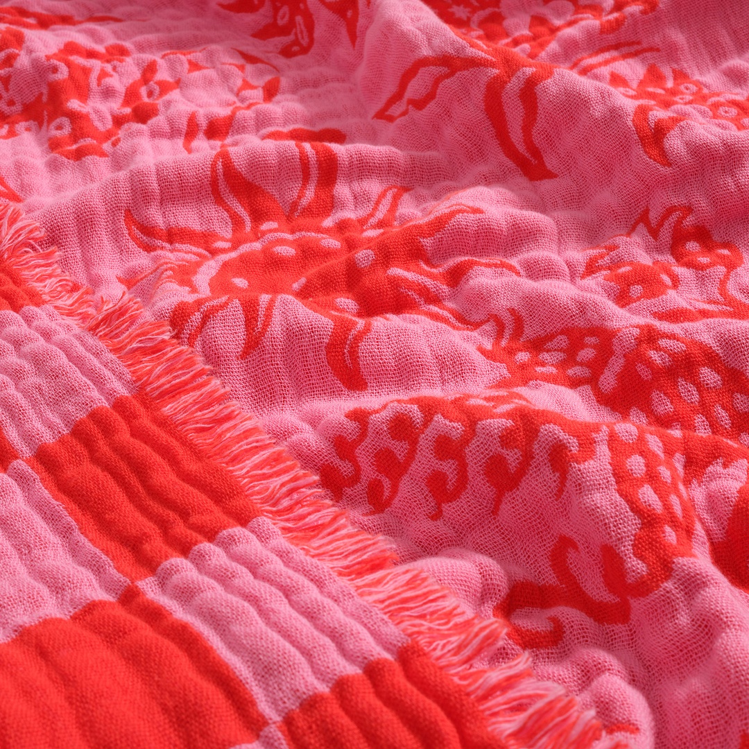 Costa Pembe Çift Kişilik Pamuk Yatak Örtüsü