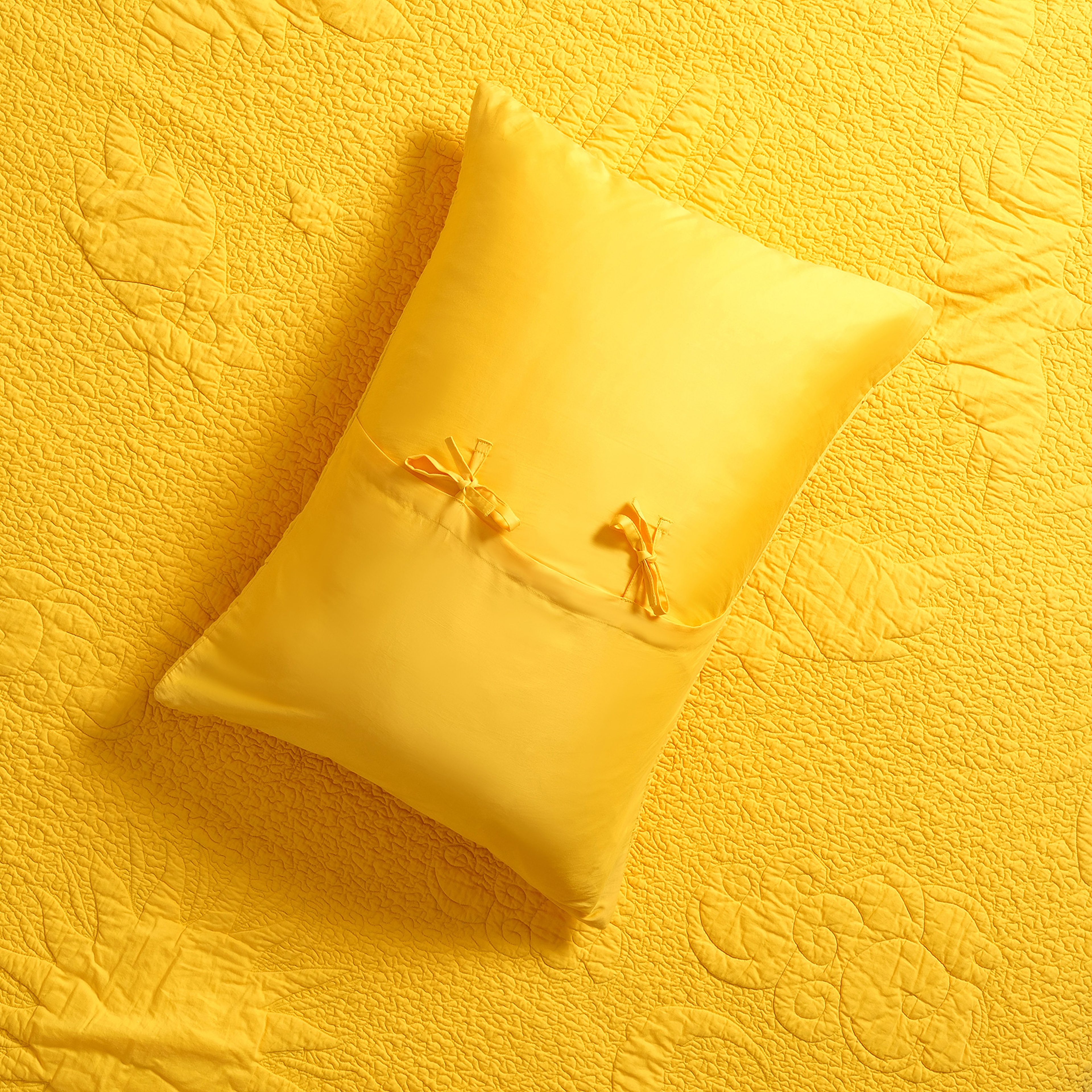 Uttar Kapitoneli 300 Tc Çift Kişilik Pamuk Saten Yatak Örtüsü Seti 240x260 Cm Sarı