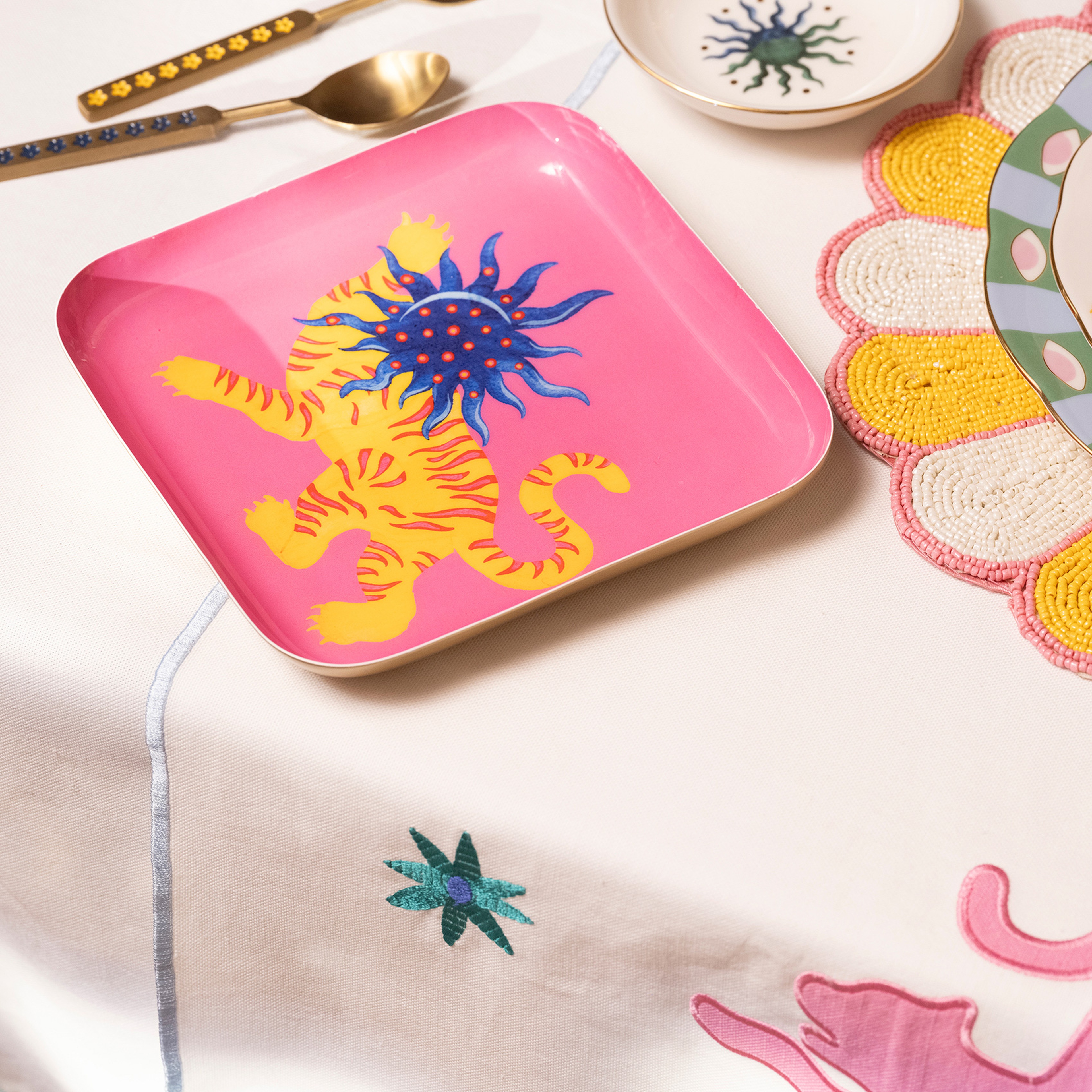 Nanpur Metal Dekoratif Tepsi 19x19x2 Cm Pembe - Sarı