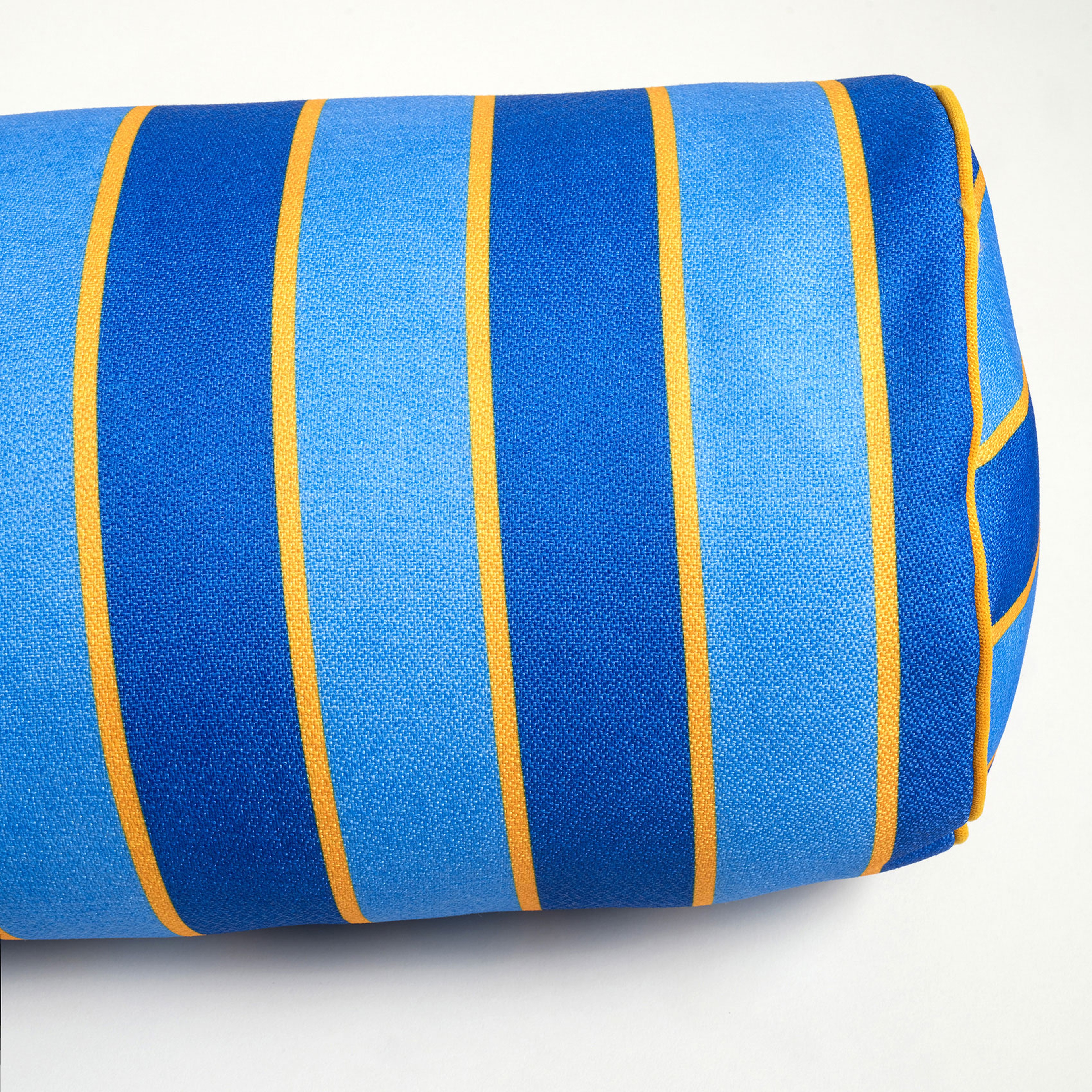 Nilüfer Dijital Baskılı Polyester Dekoratif Kırlent 20x55 Cm Mavi - Koyu Mavi