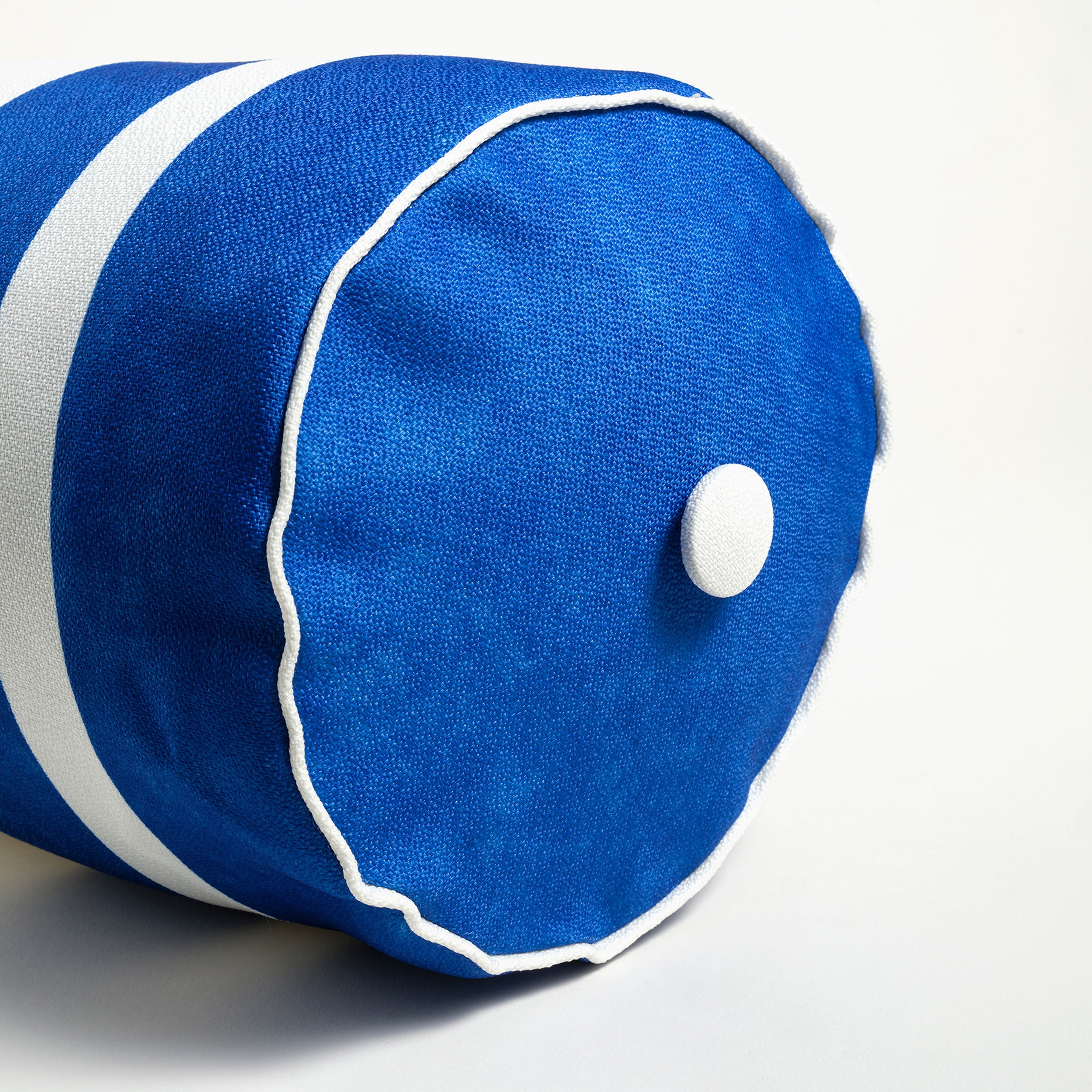 Nilüfer Dijital Baskılı Polyester Dekoratif Kırlent 20x55 Cm Koyu Mavi - Beyaz