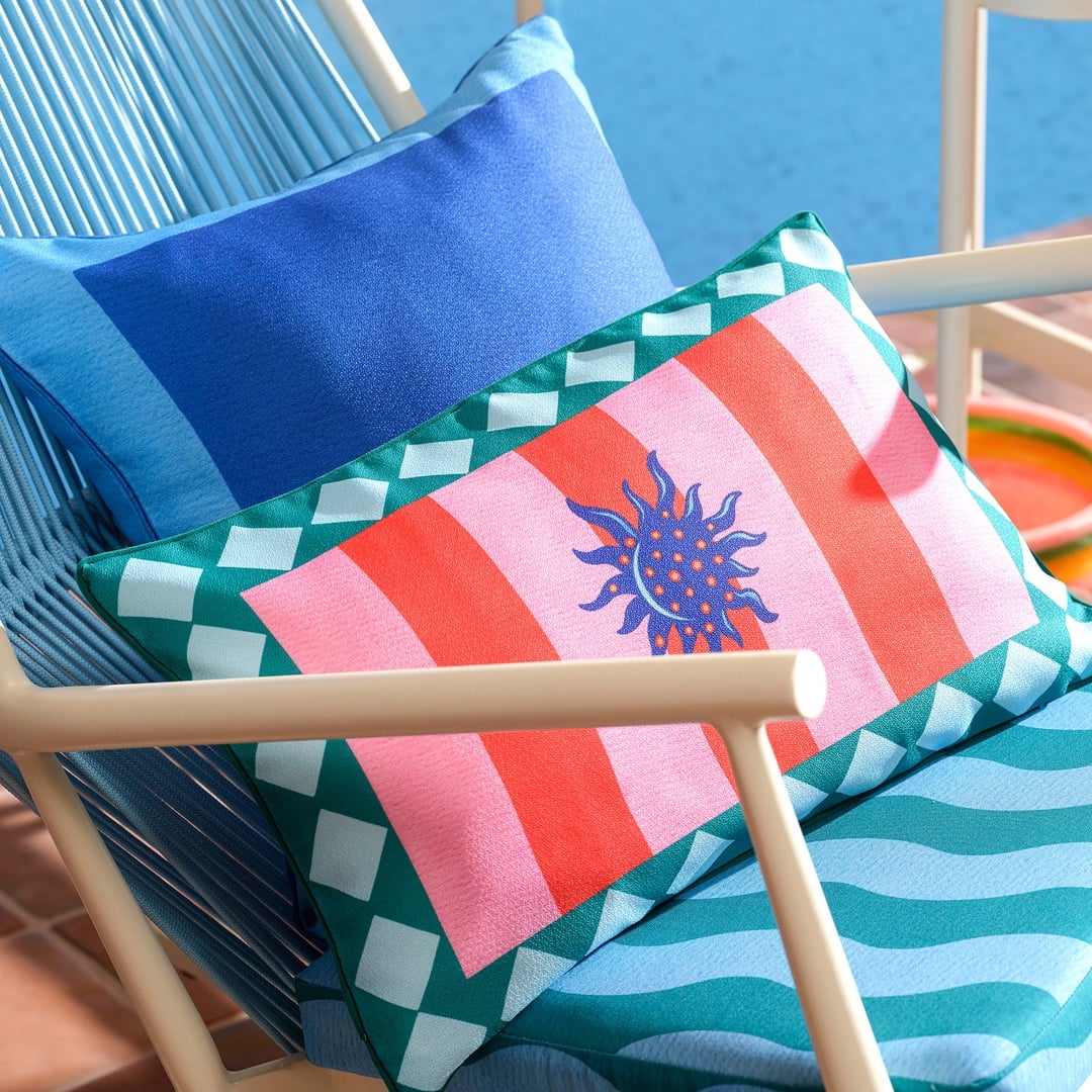 Nilüfer Dijital Baskılı Polyester Dekoratif Kırlent 30x55 Cm Renkli