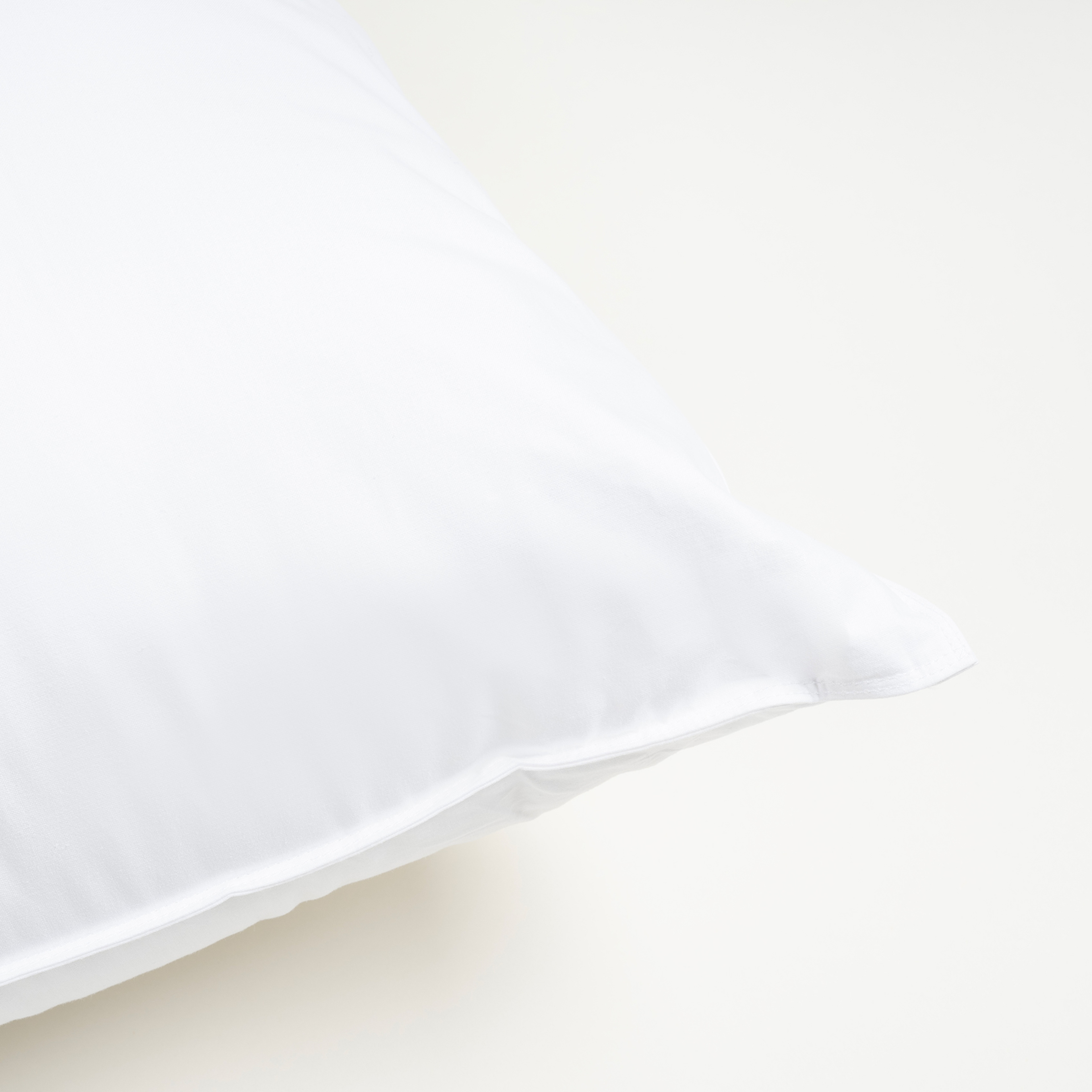 Riva Microjel Mikrojel %100 Elyaf Yastık 60x60 Cm Ekru