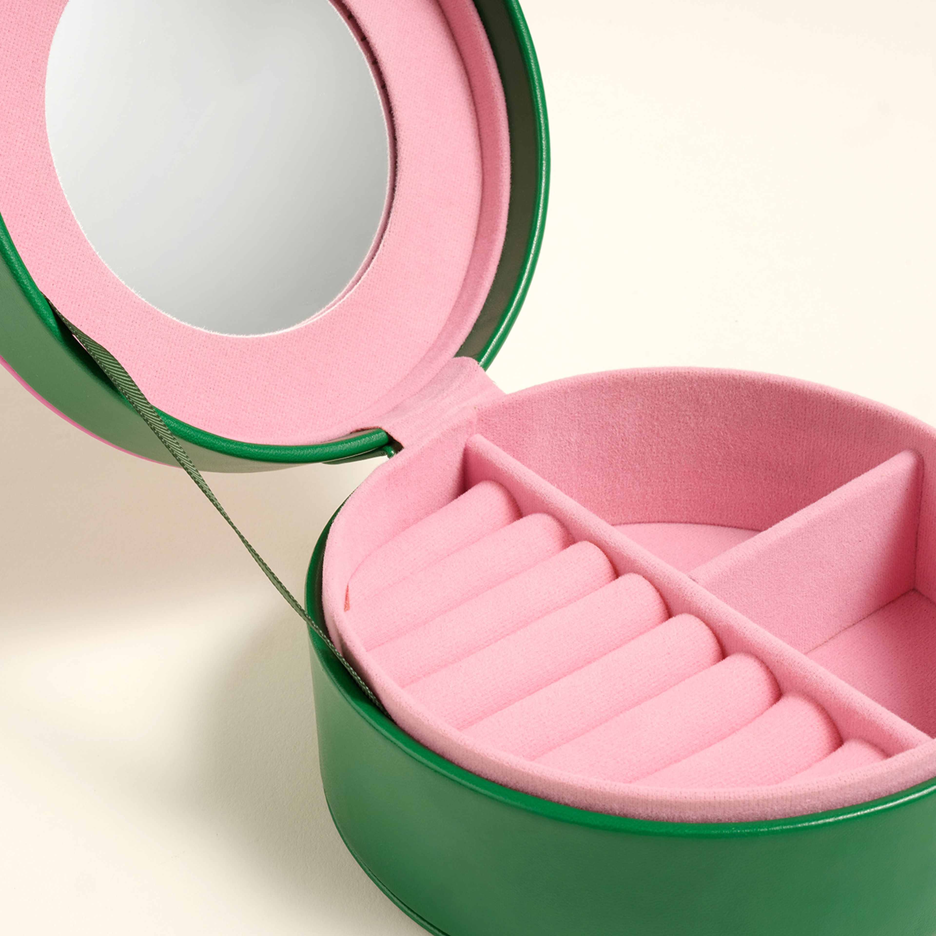 Meılın Pvc Takı Kutusu 13.2x13.2x6.2 Cm Koyu Yeşil