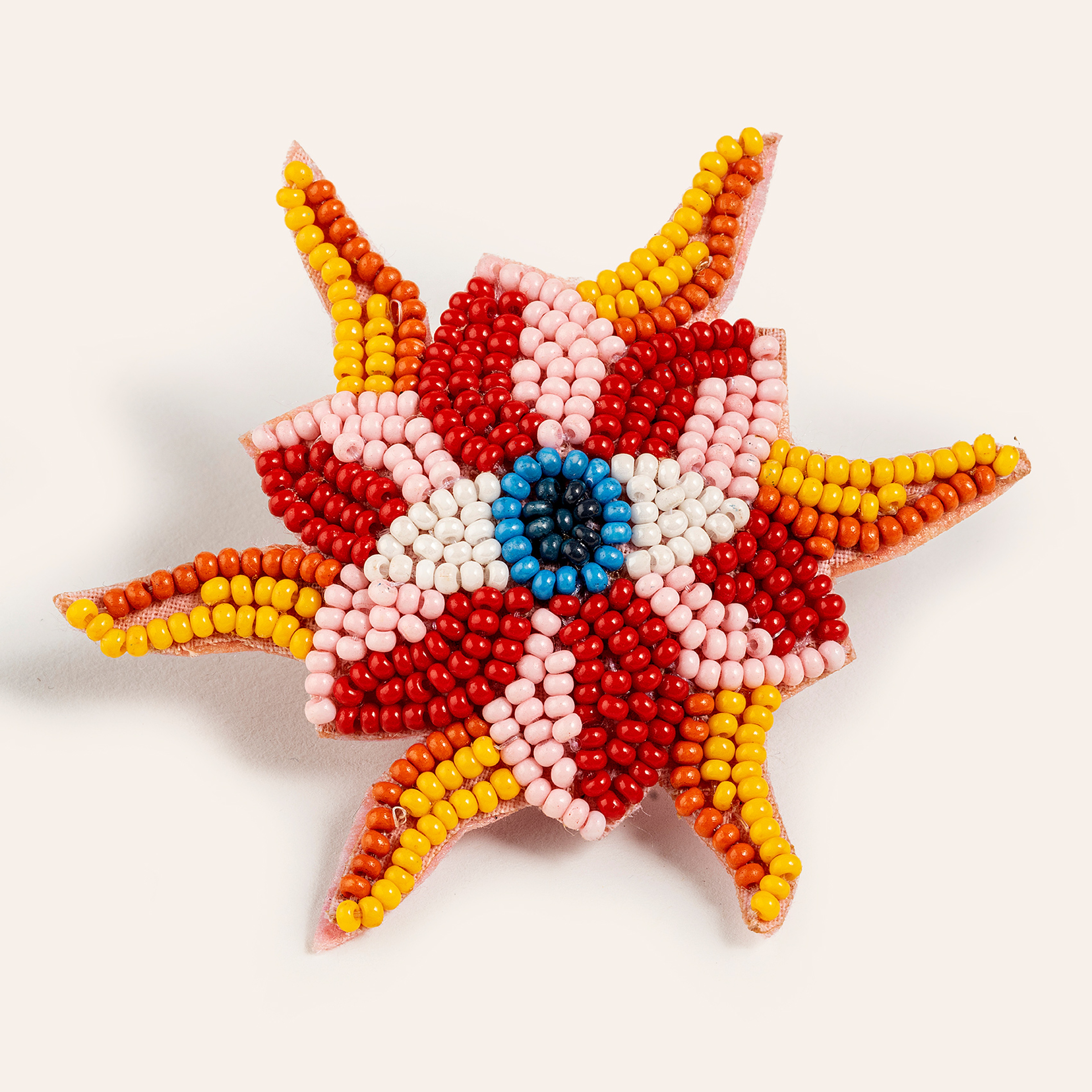 Dadrı Broş 6.5x6.5 Cm Renkli