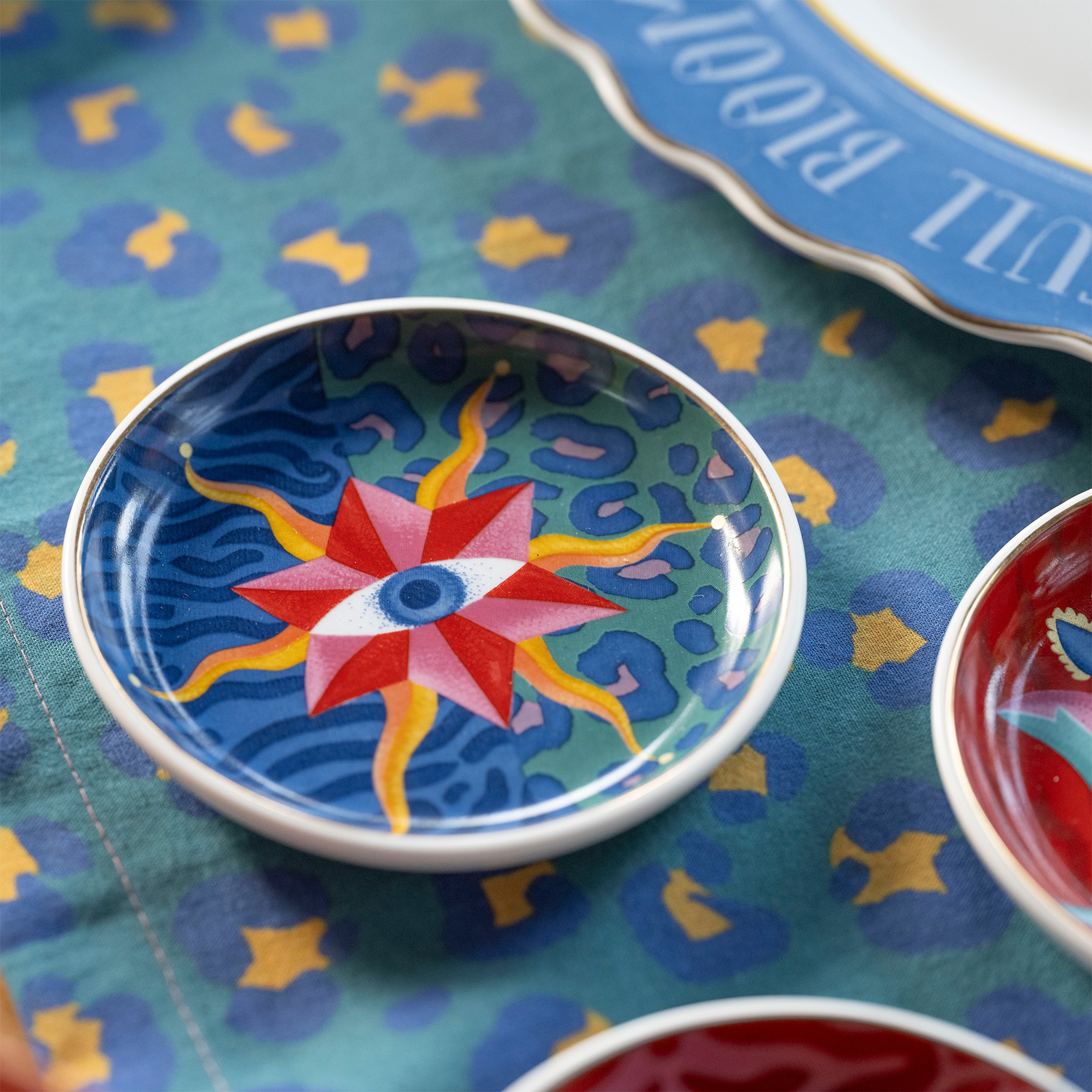 Luohu Porselen Tabak 10 Cm Renkli